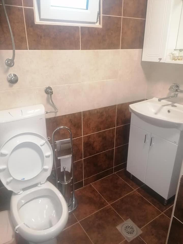 Apartmani Momčilović