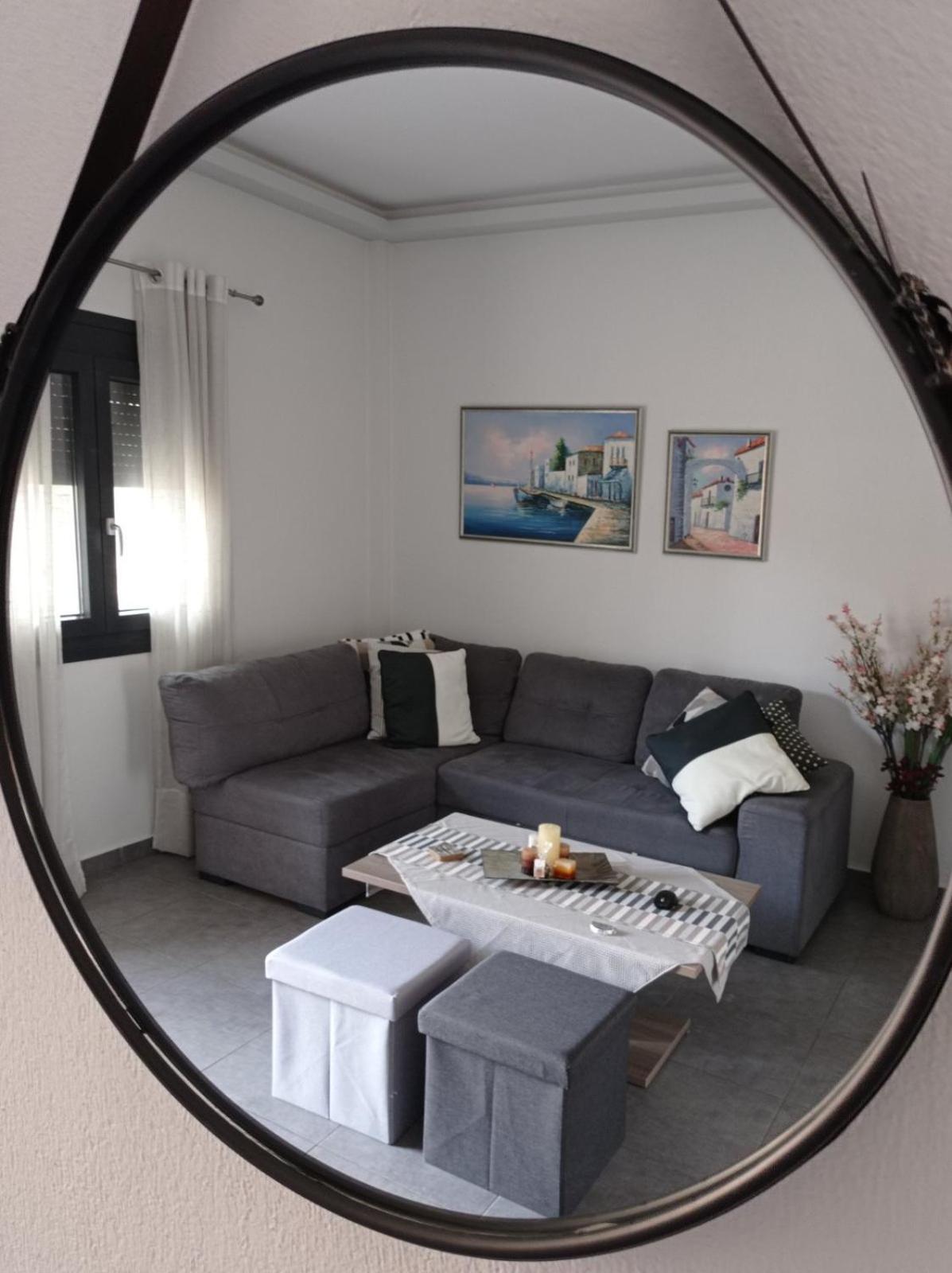 Savvas & Katerinas Apartments view 3