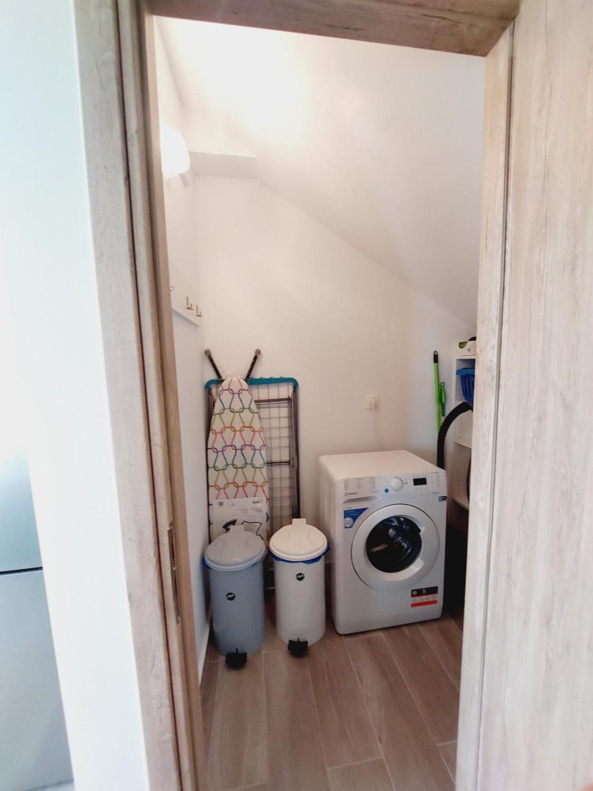 Mousai Apartment walking distance to the beach view 2