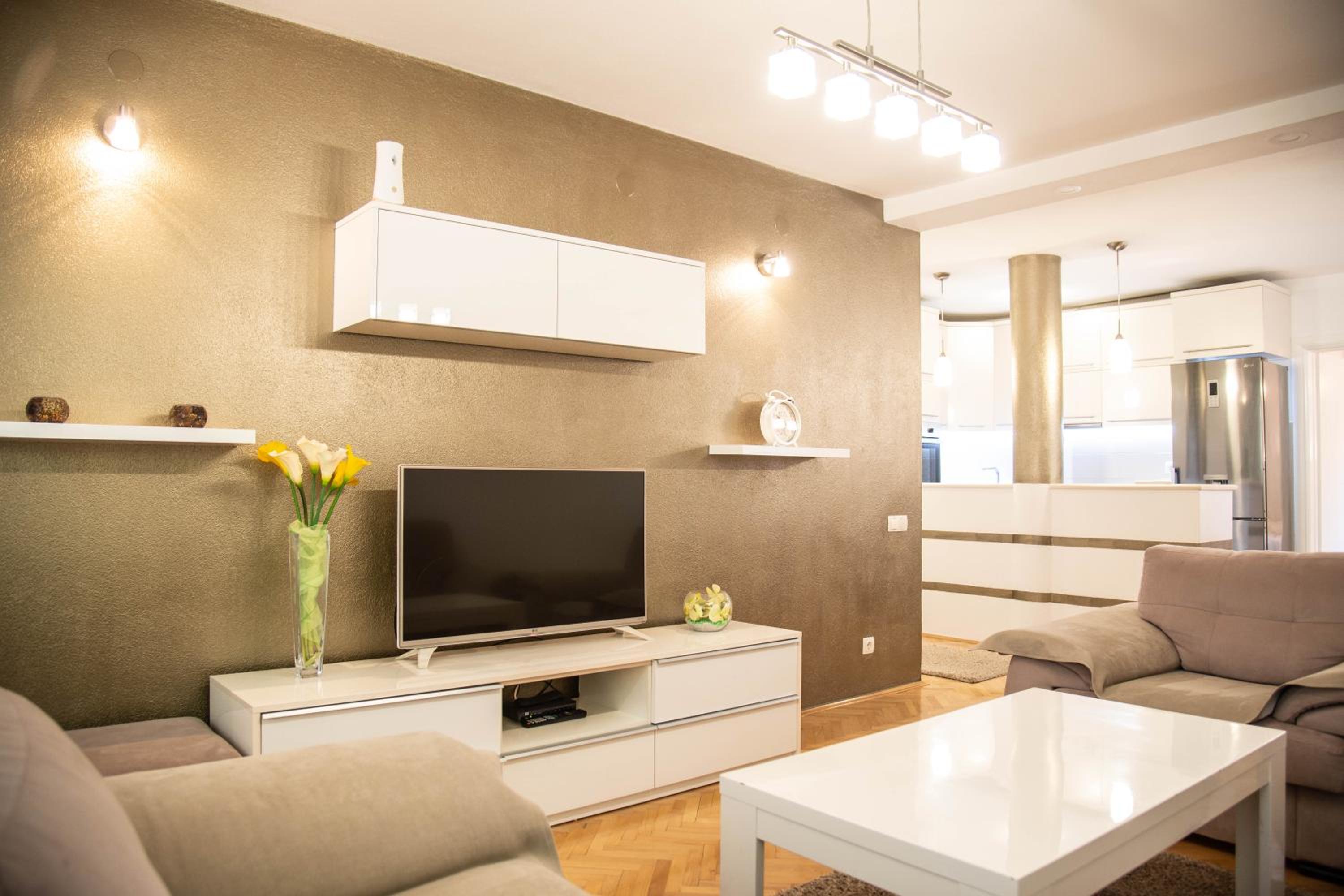 Lux Family Apartment KRUNA view 2