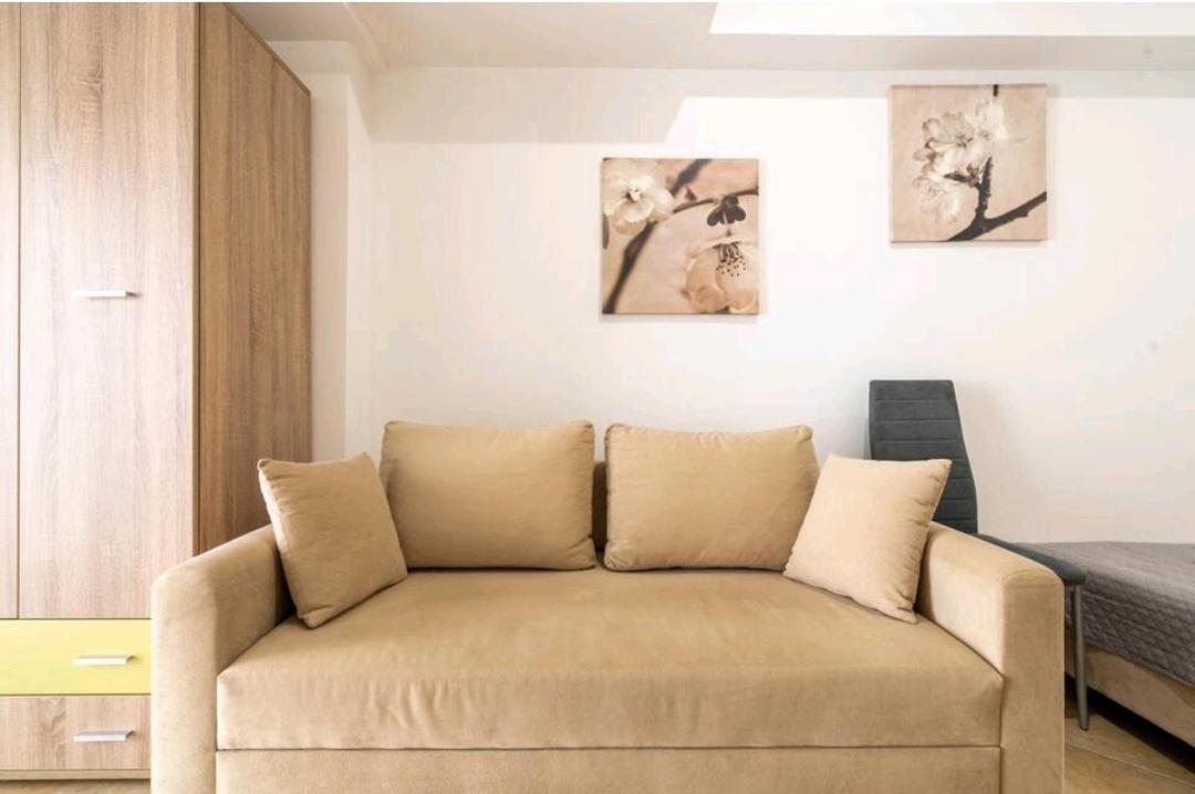 "Athena 1" Studios in Athens