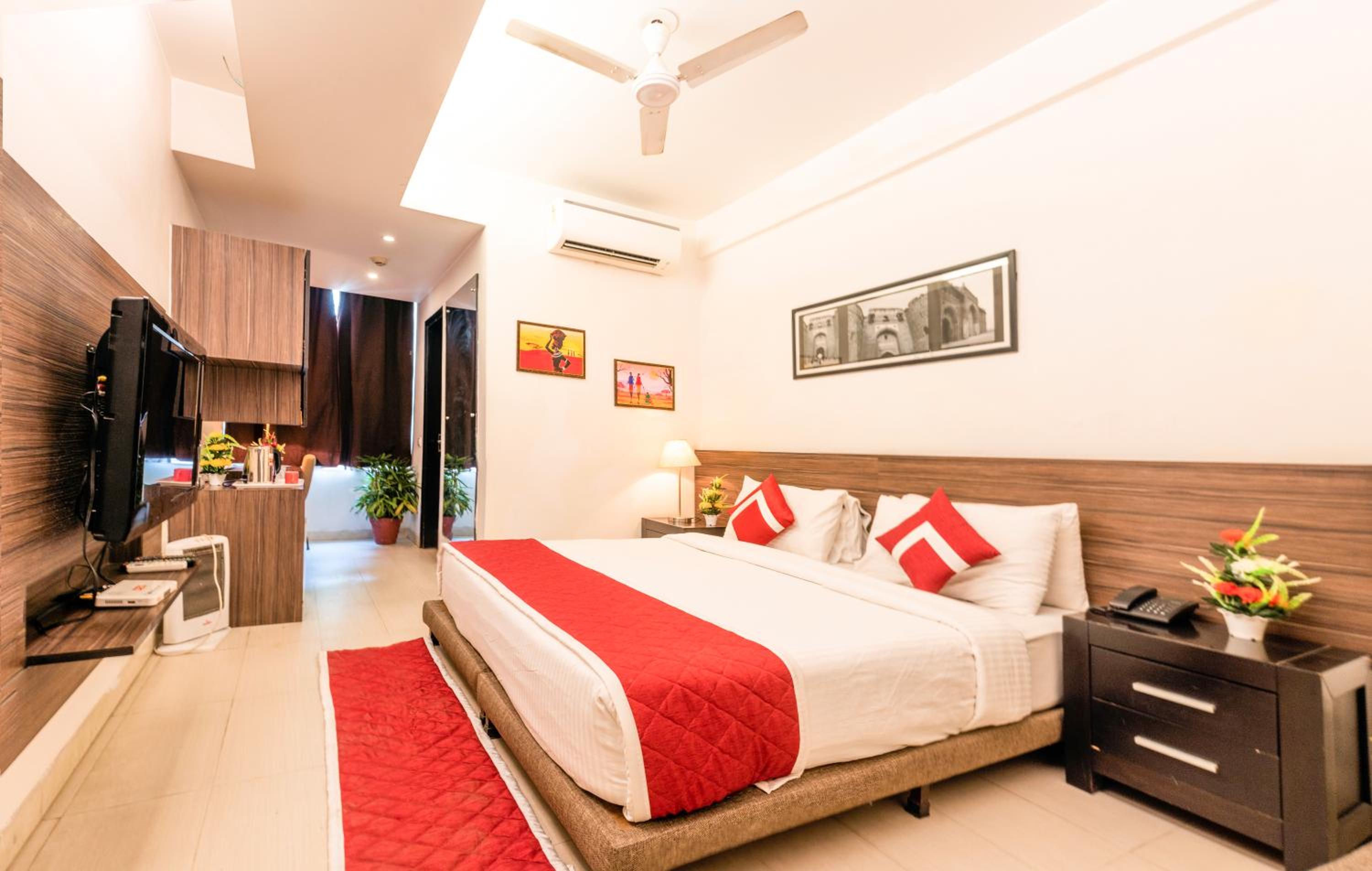 Octave Golfcourse Inn