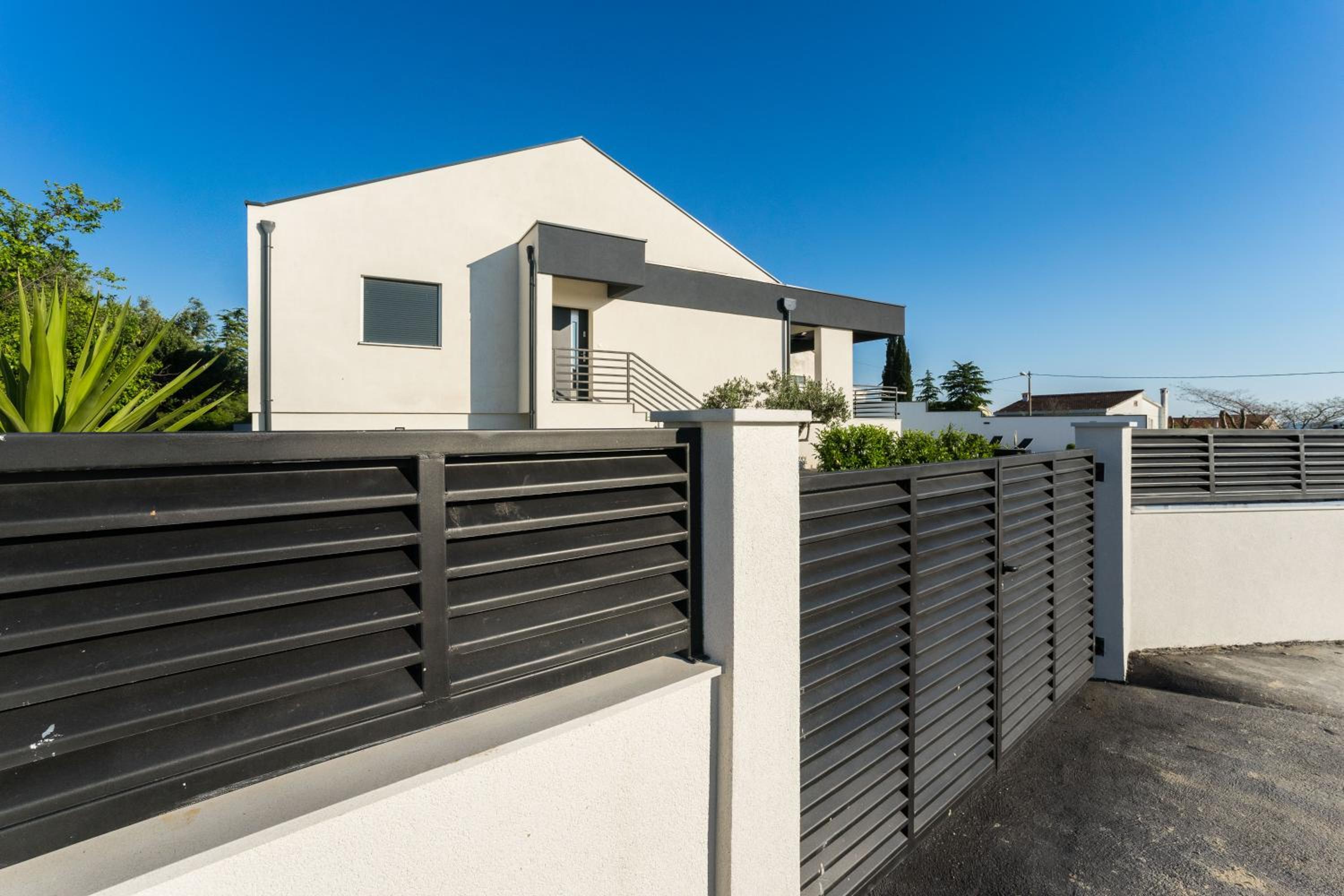 Villa Barbara-holiday home with sea view view 4