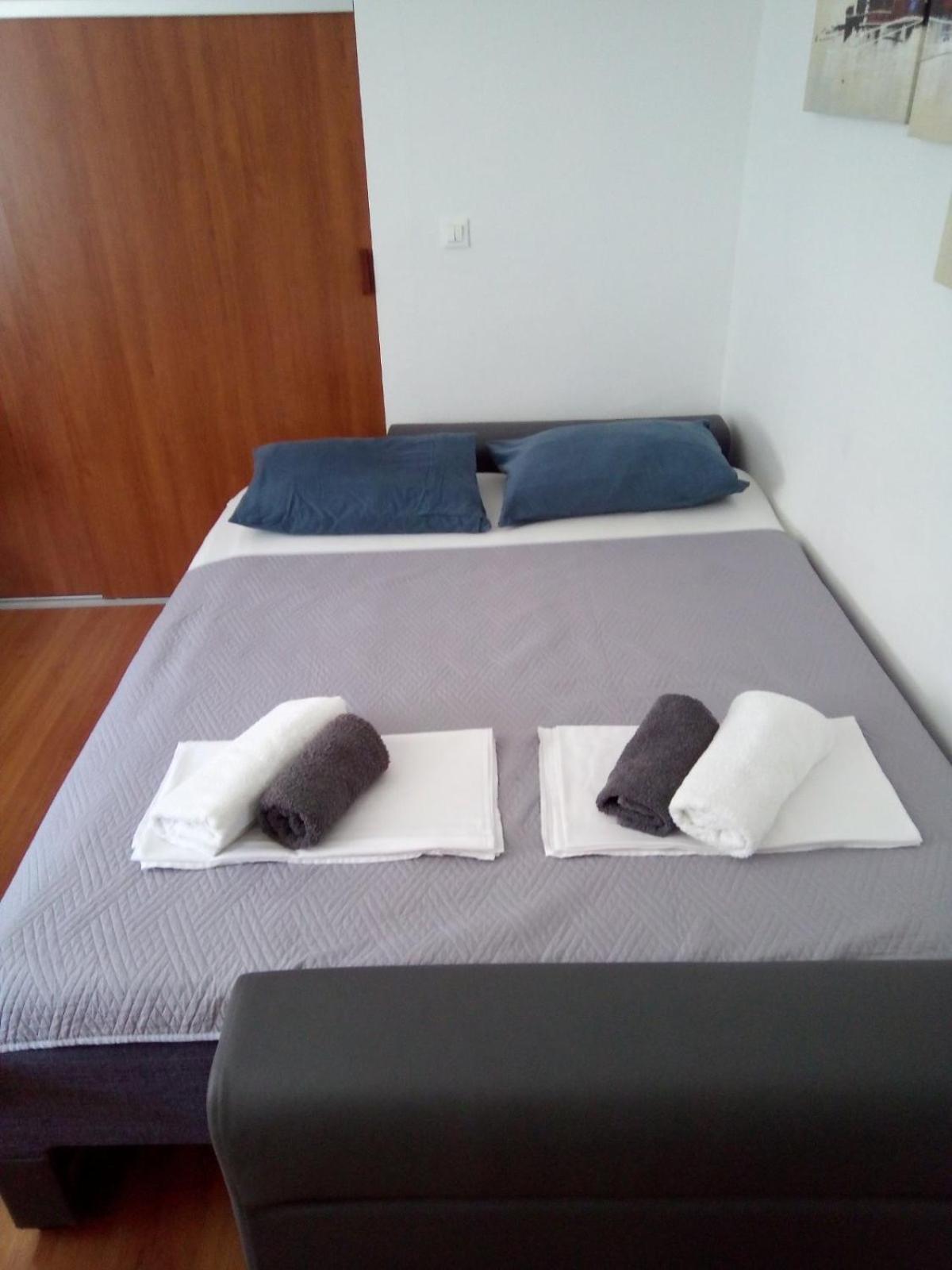 Photo 33