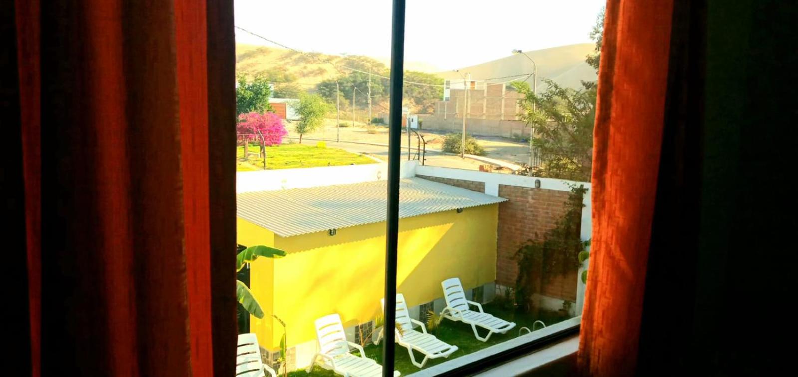Diamond Monkey Lodge