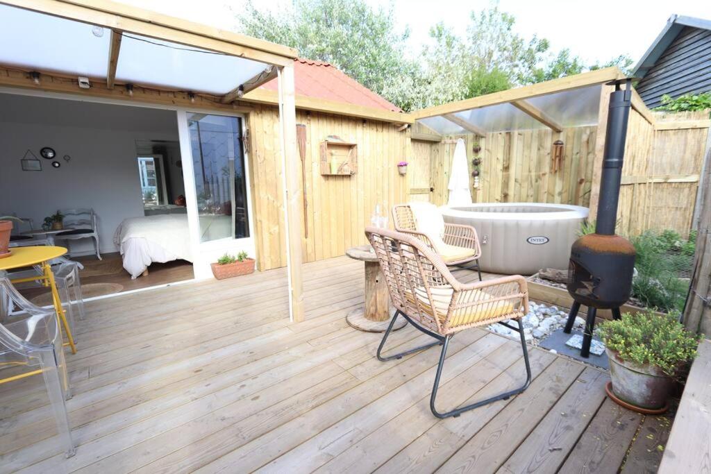 Le Cabanon du Cachalot view 2