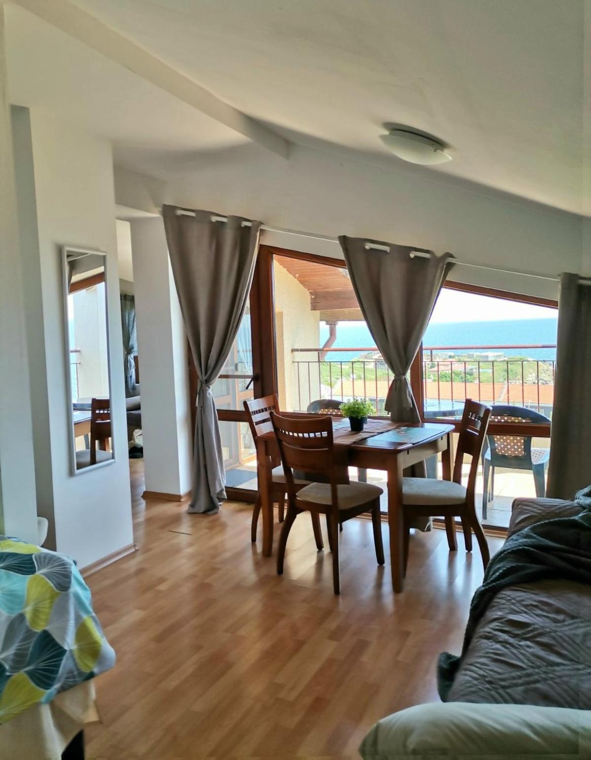 Sunrise place Eva view 5