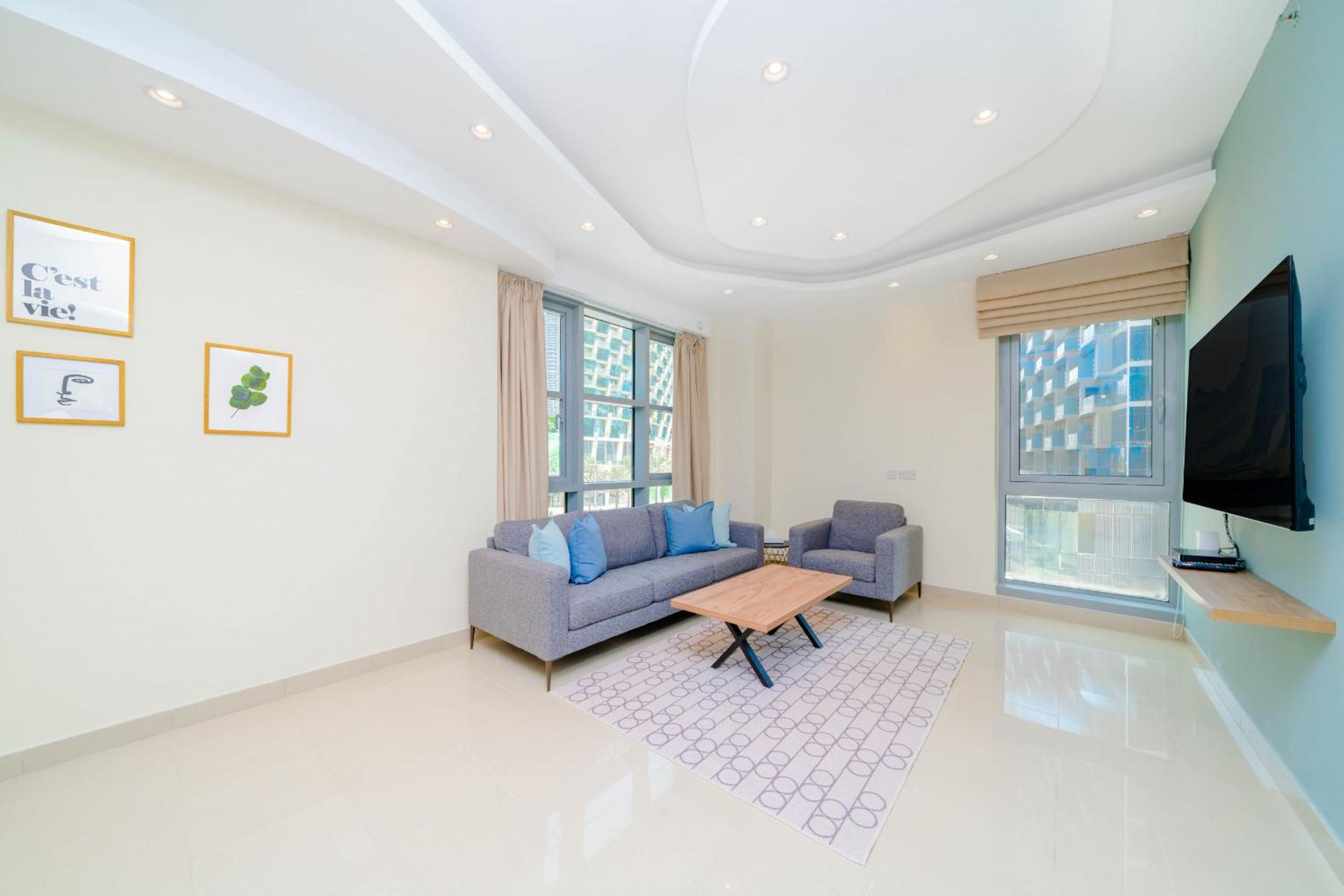 ALH Vacay - 2 Bedrooms in Downtown Dubai