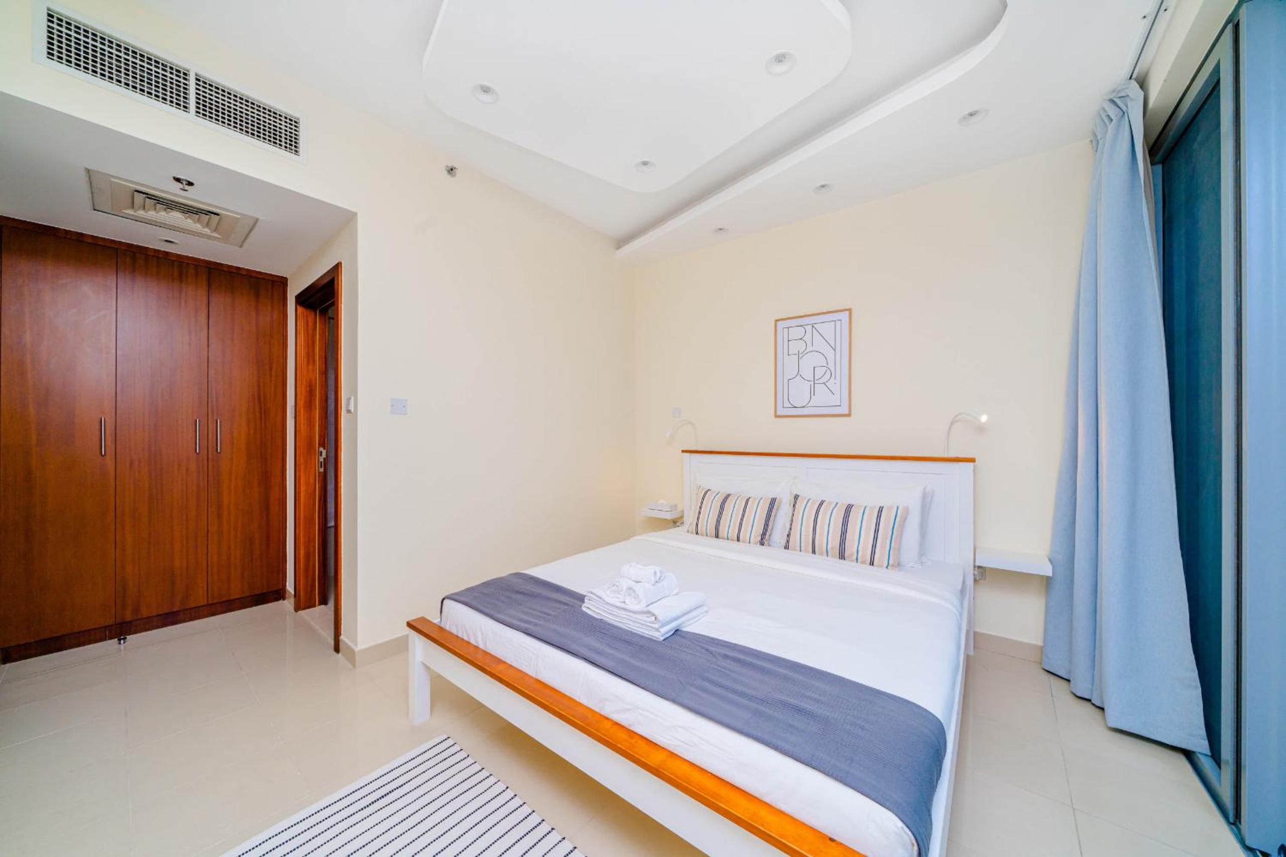 ALH Vacay - 2 Bedrooms in Downtown Dubai