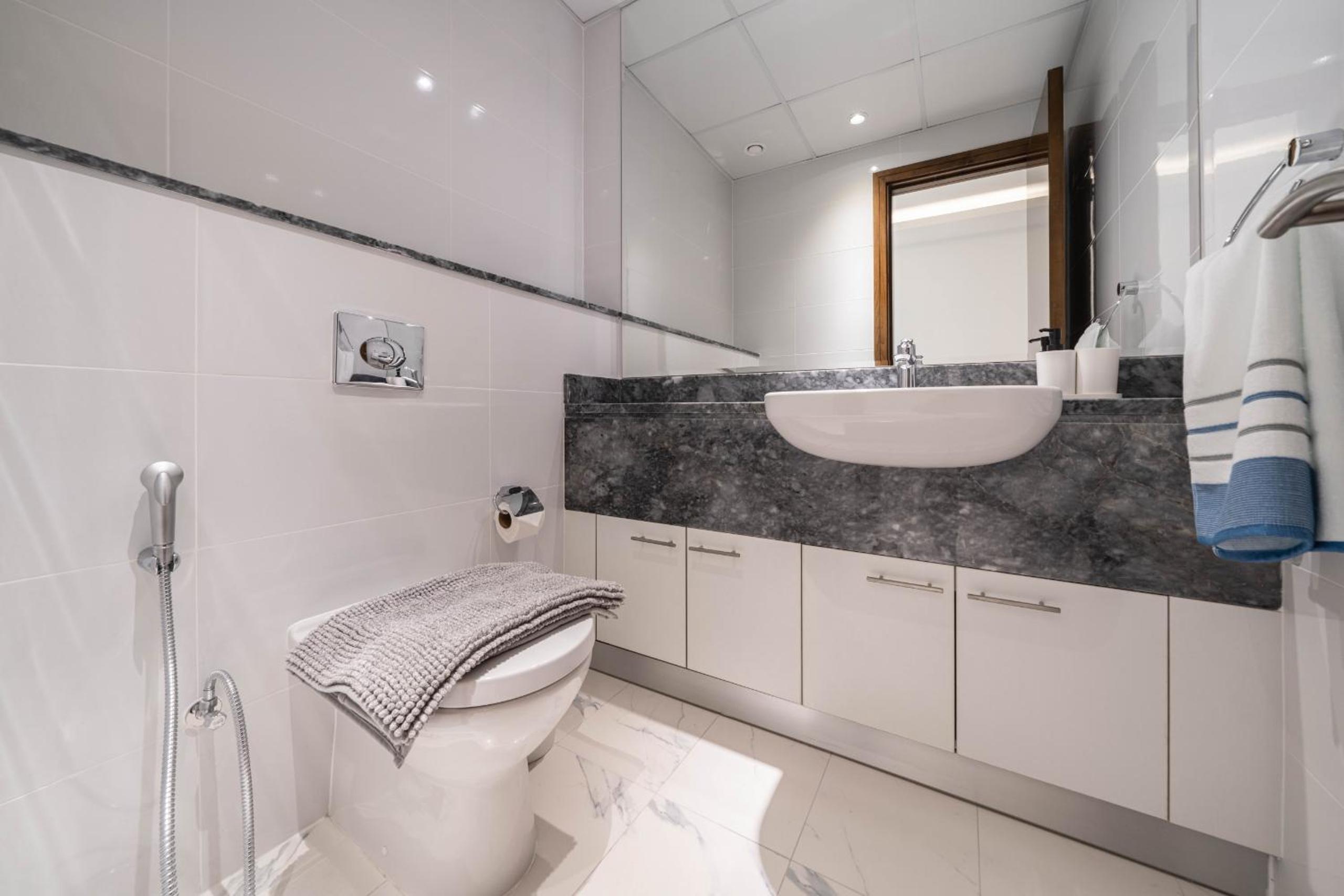 ALH Vacay - High Floor 2 Bedrooms in Al Habtoor