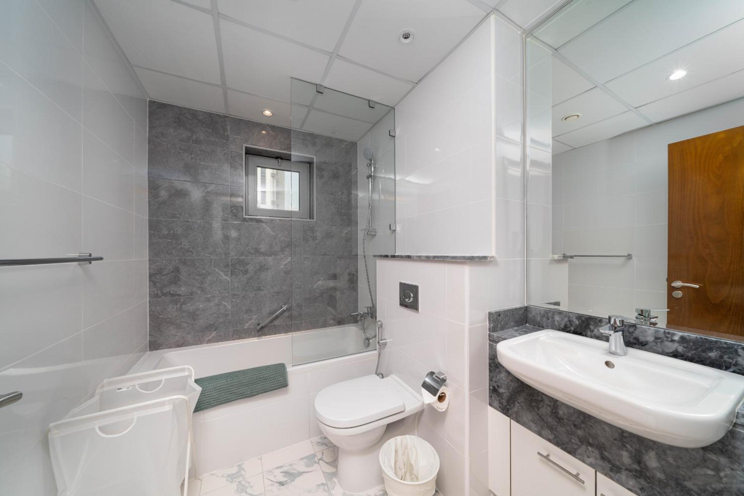 ALH Vacay - High Floor 2 Bedrooms in Al Habtoor