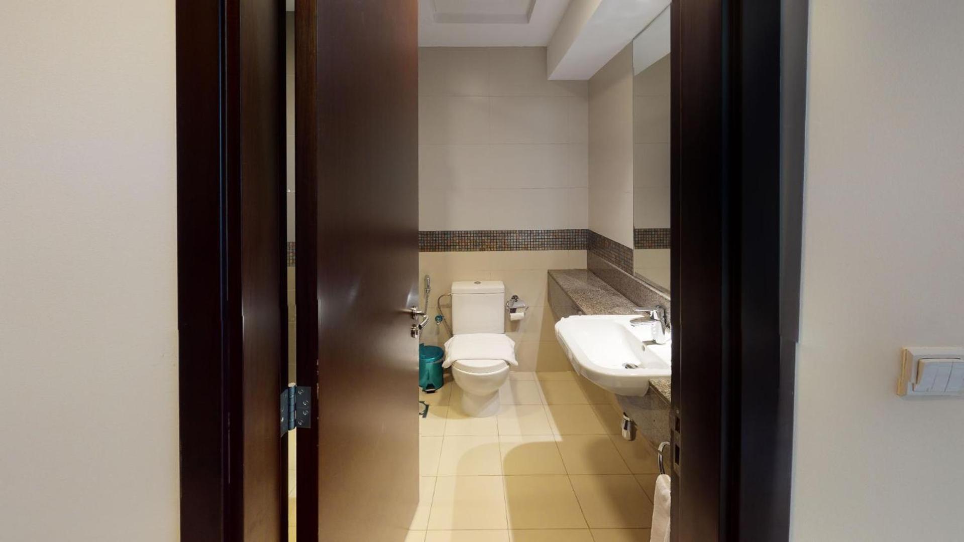 Hometown Apartments - Brand New 2BR Apartment in Dubai Wharf 2