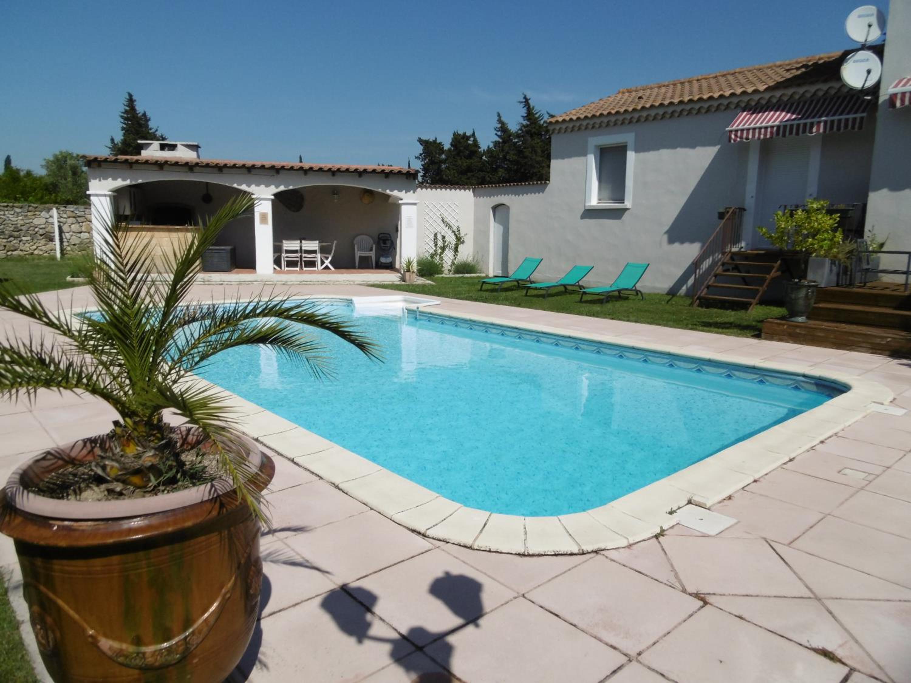 Les chambres d'hôtes d'Eloïse, piscine privée view 5