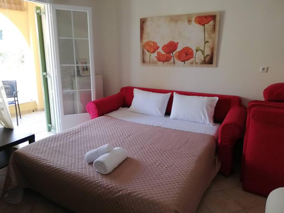 Sunny Stay Furnished Apartment in Kanoni