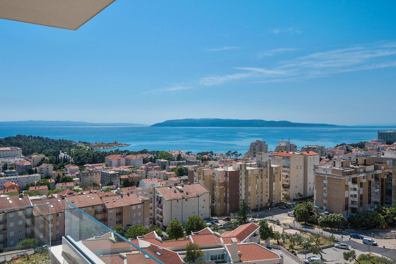 Luxury Apartment See to Sea view 2