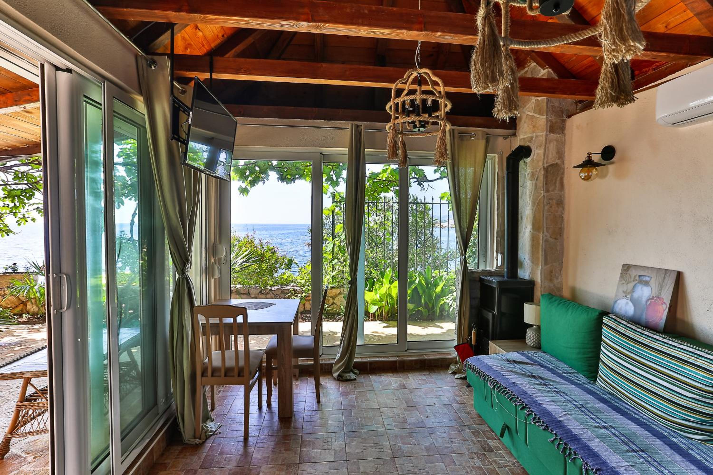 DreamSea Apartment view 2