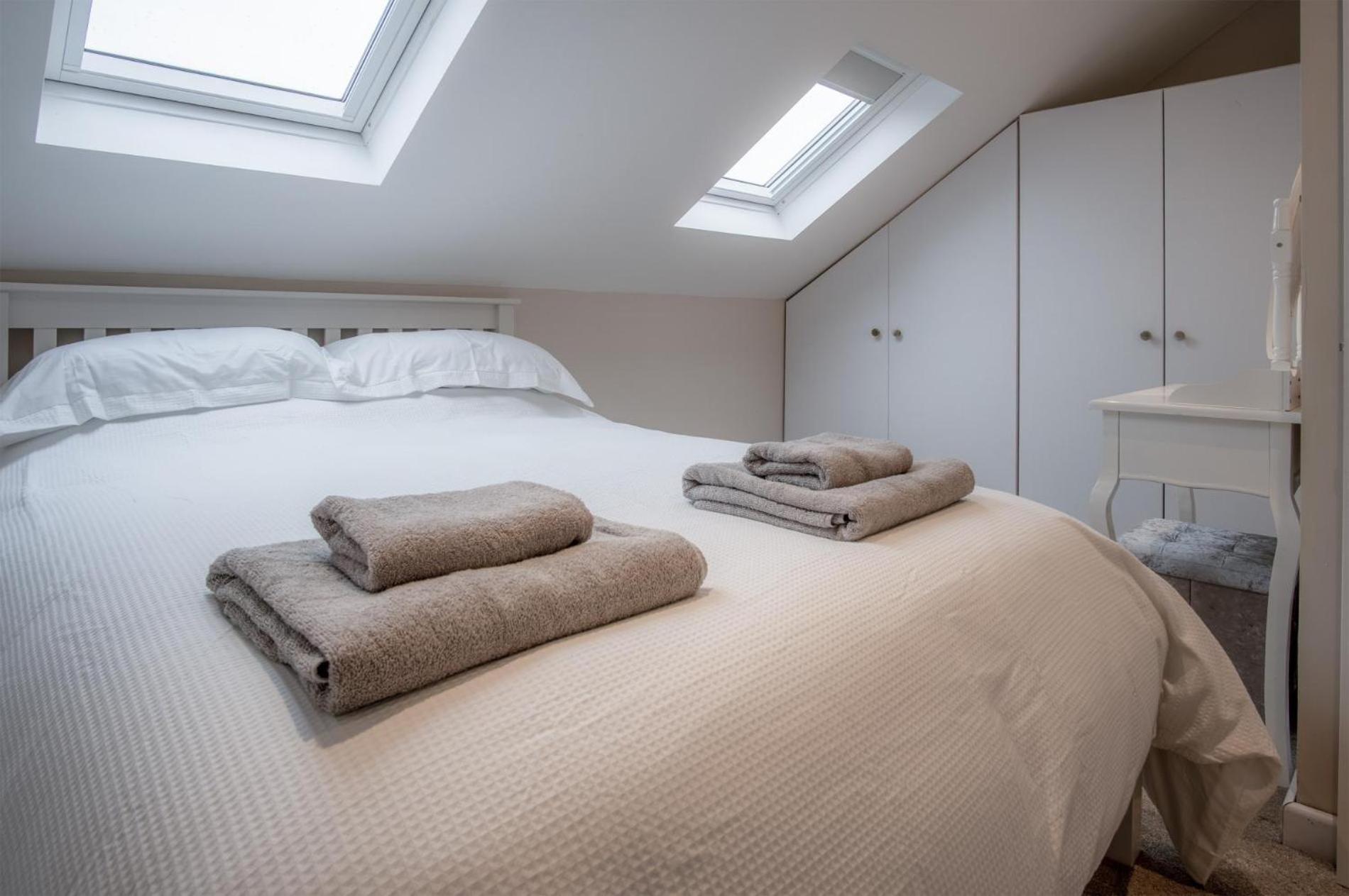 West Jordanston Farm Cottage - 4 Bedroom Cottage - St Florence view 5