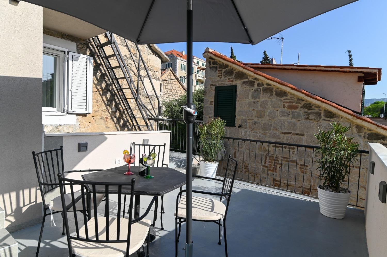 Apartments Sani - modern view 2