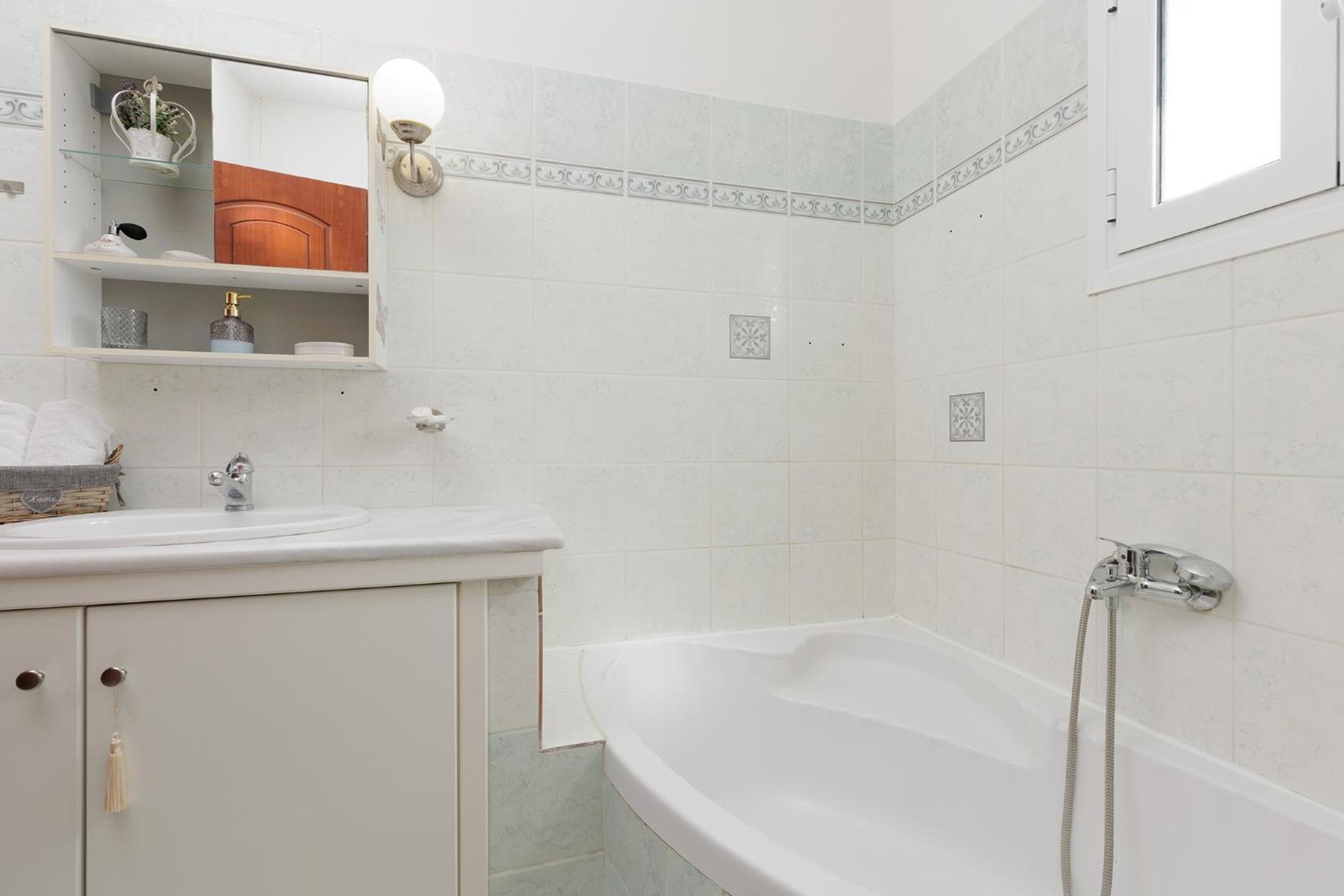 Villa Mythos with Infinity Pool photo 3