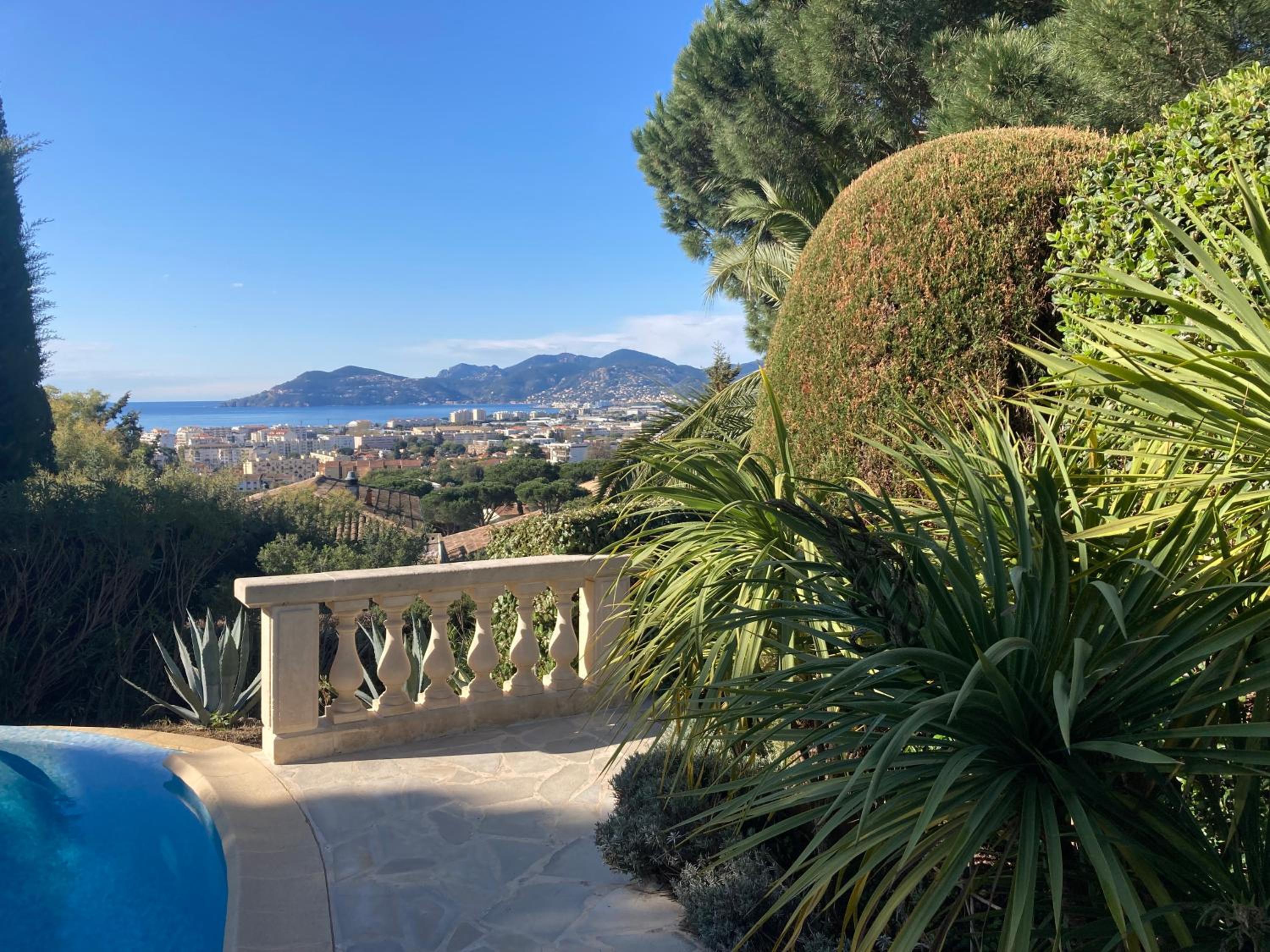 Villa 8 pers à Cannes Spacieuse, piscine vue mer photo 3
