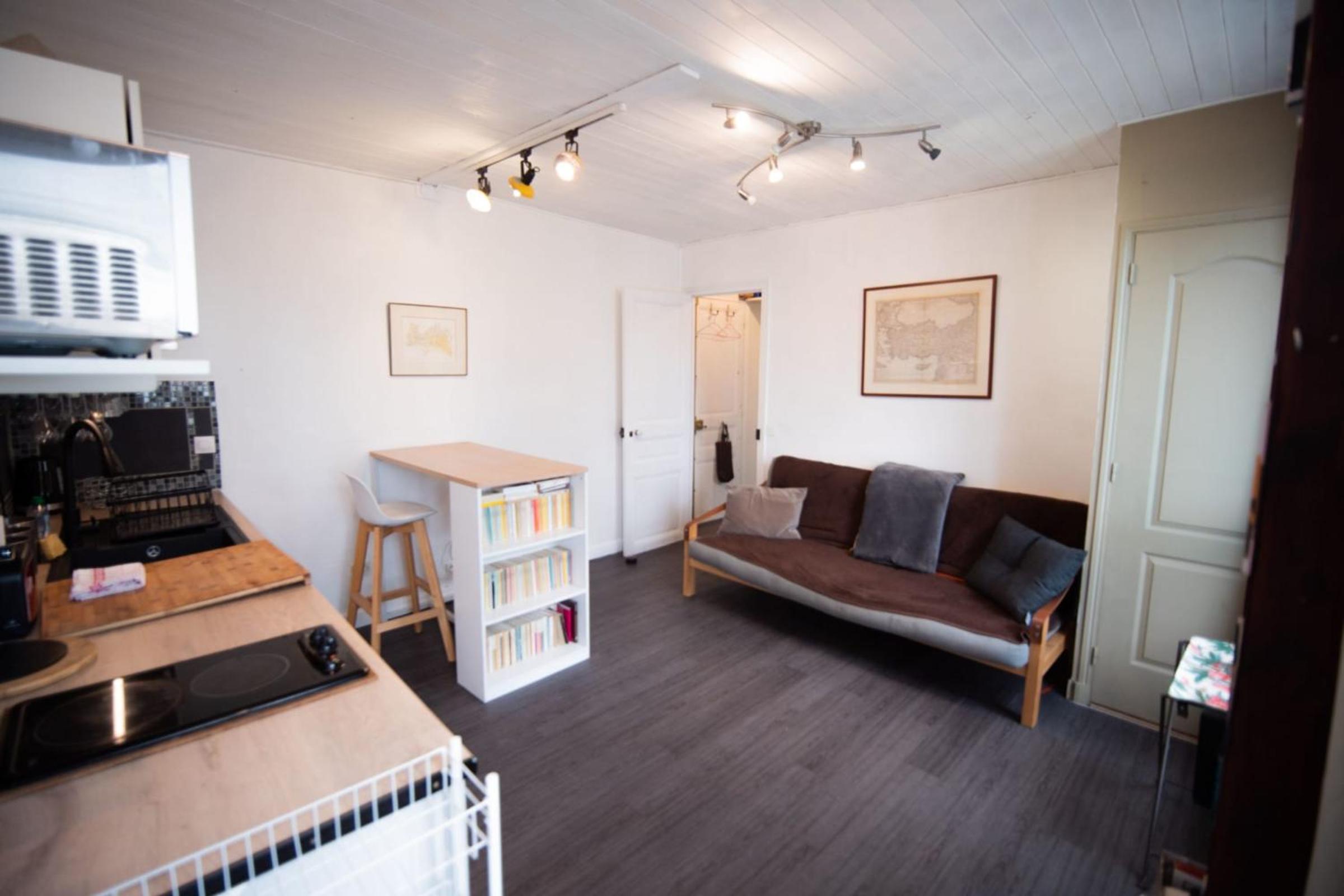Cozy 1 Bedroom Apartment In 14th