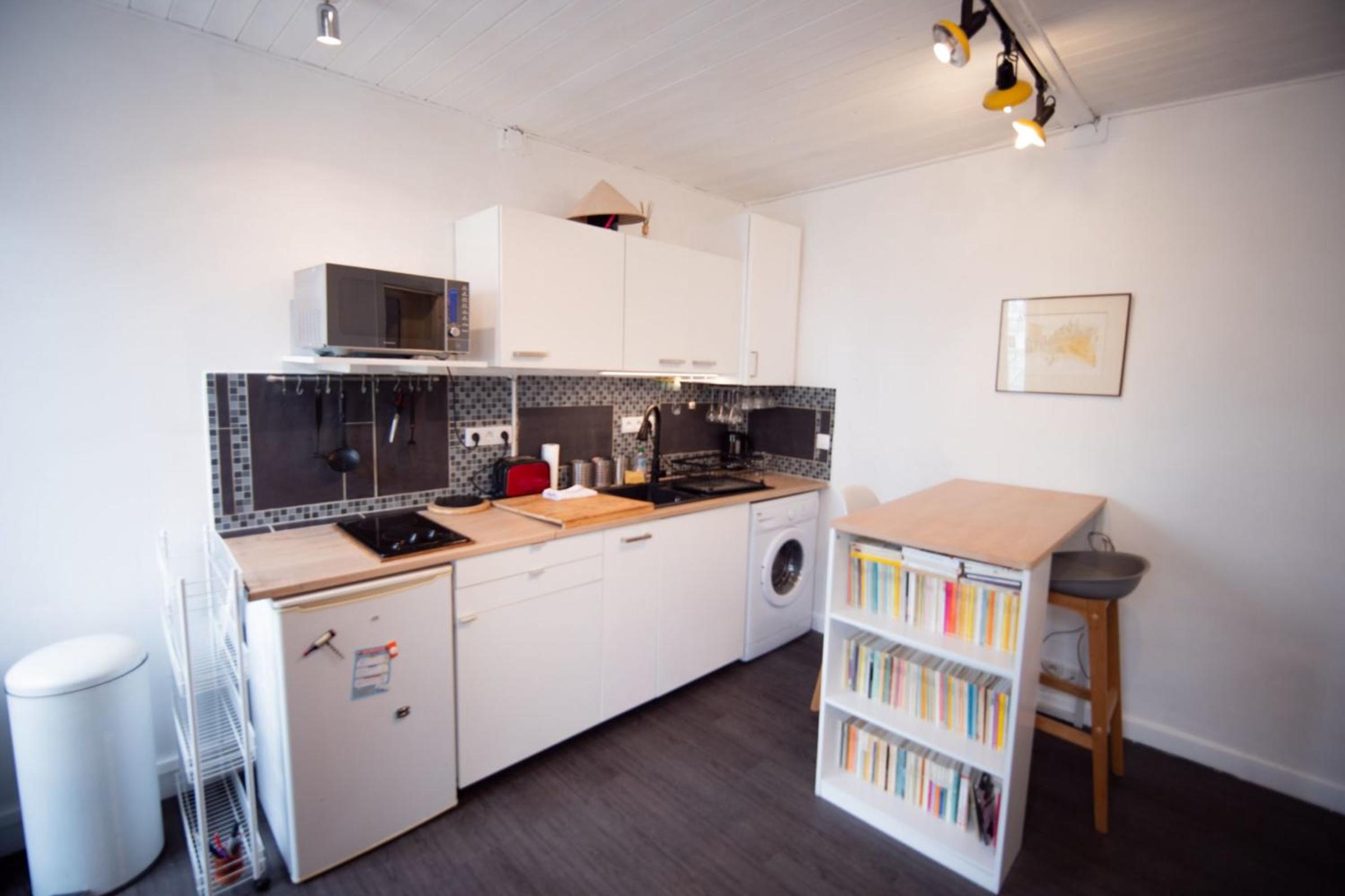 Cozy 1 Bedroom Apartment In 14th