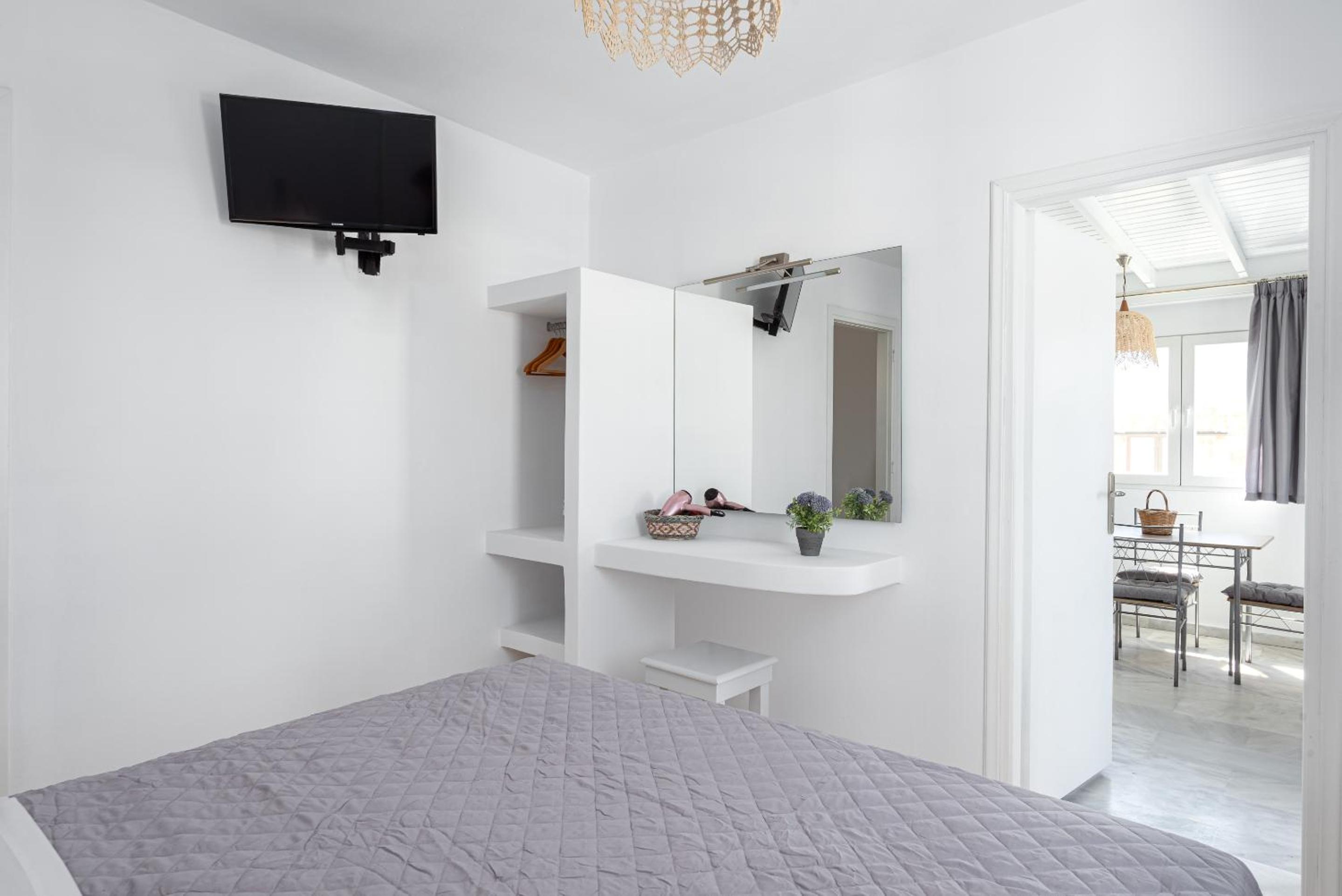 Noe Rooms