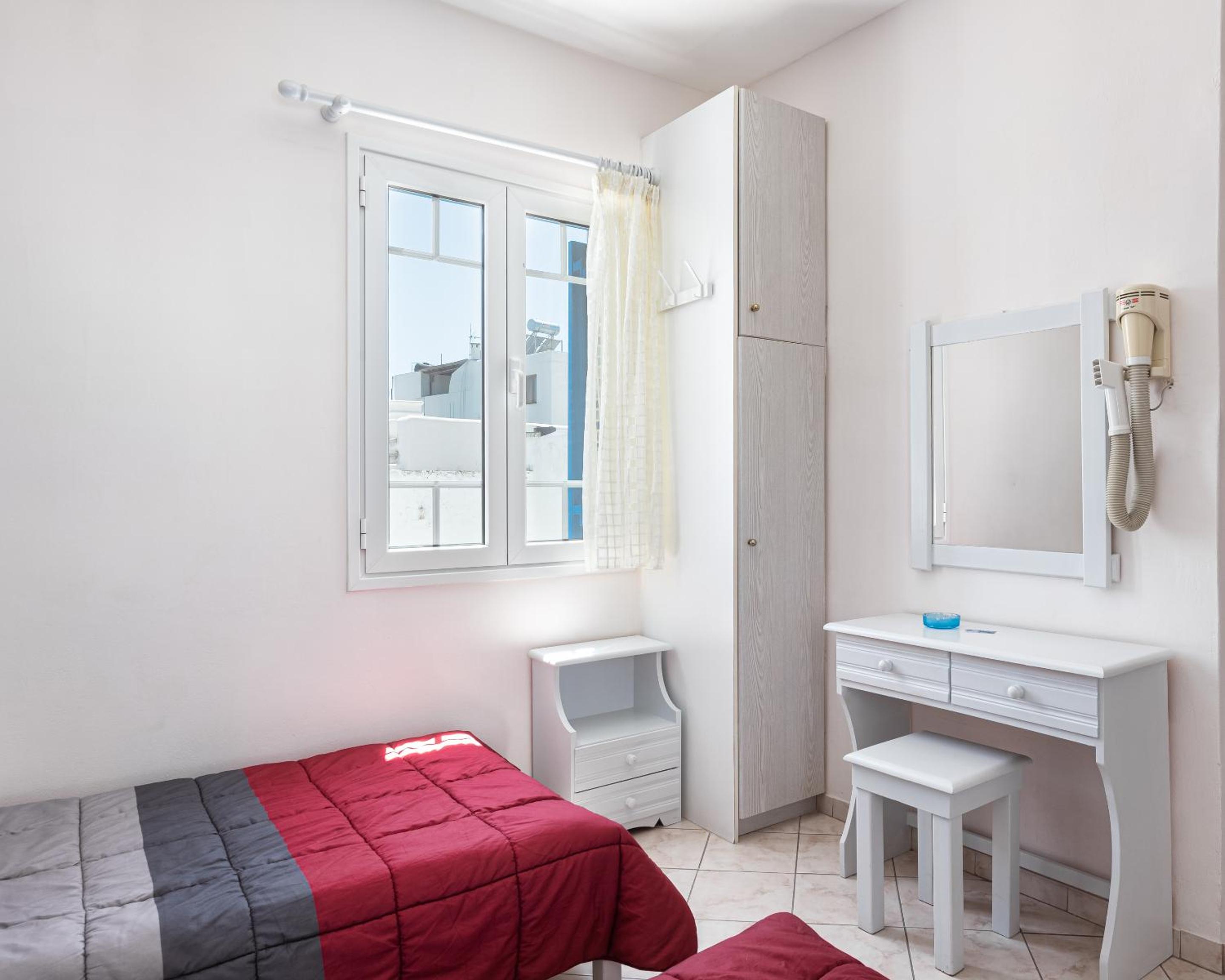 Noe Rooms