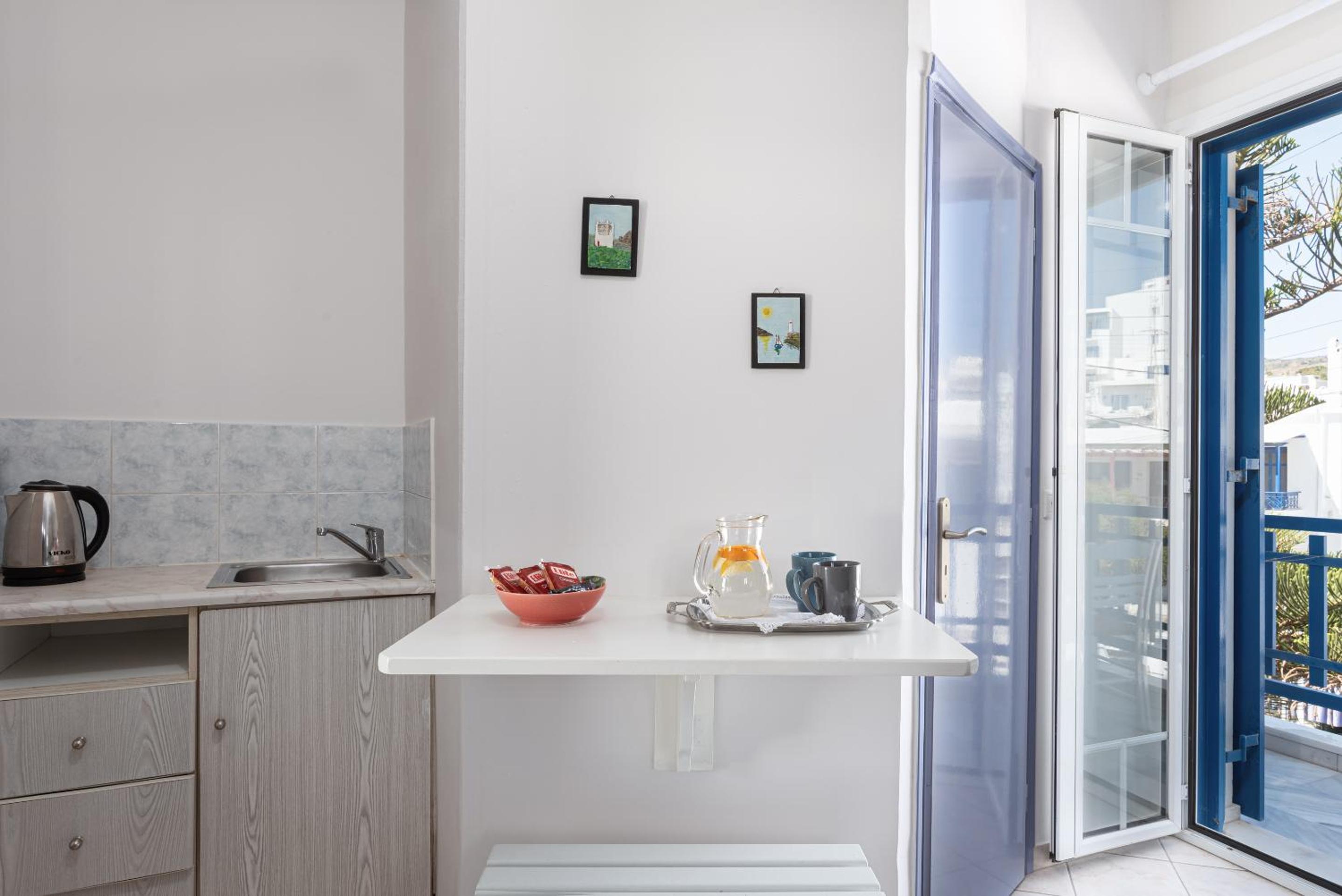 Noe Rooms