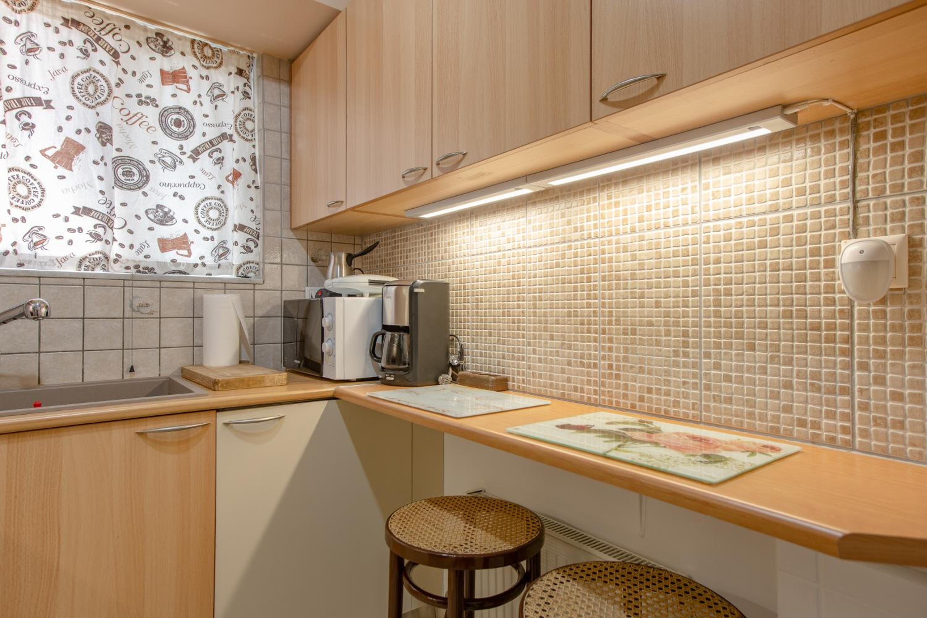Flat w. Parking next to Flisvos Marina & SNFCC