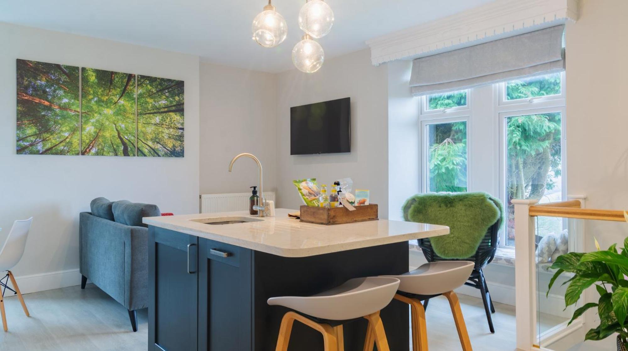 Hillside Haven, panoramic views Nr Bakewell view 3