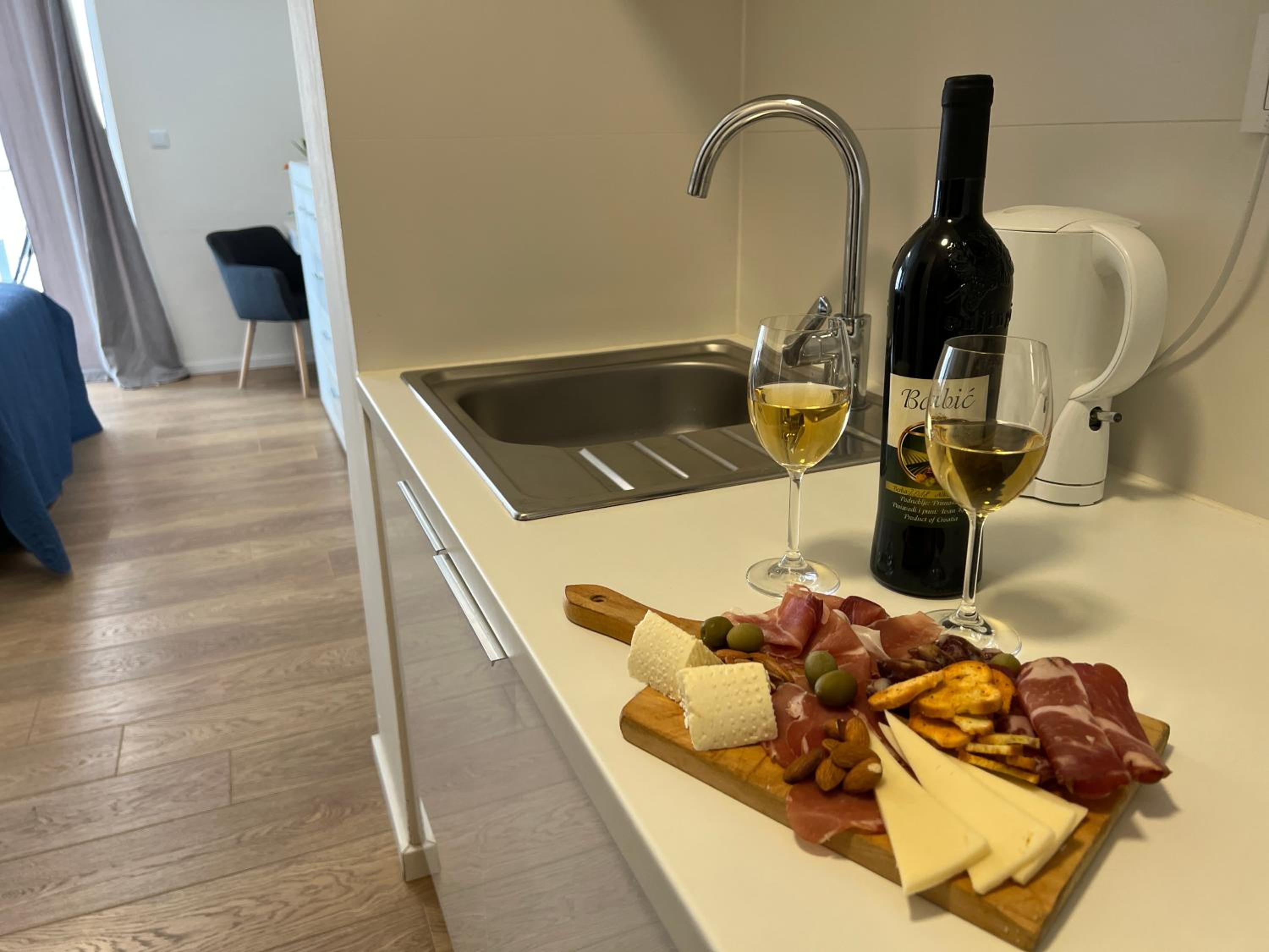 Studio Apartment Marina Mel Novi Vinodolski