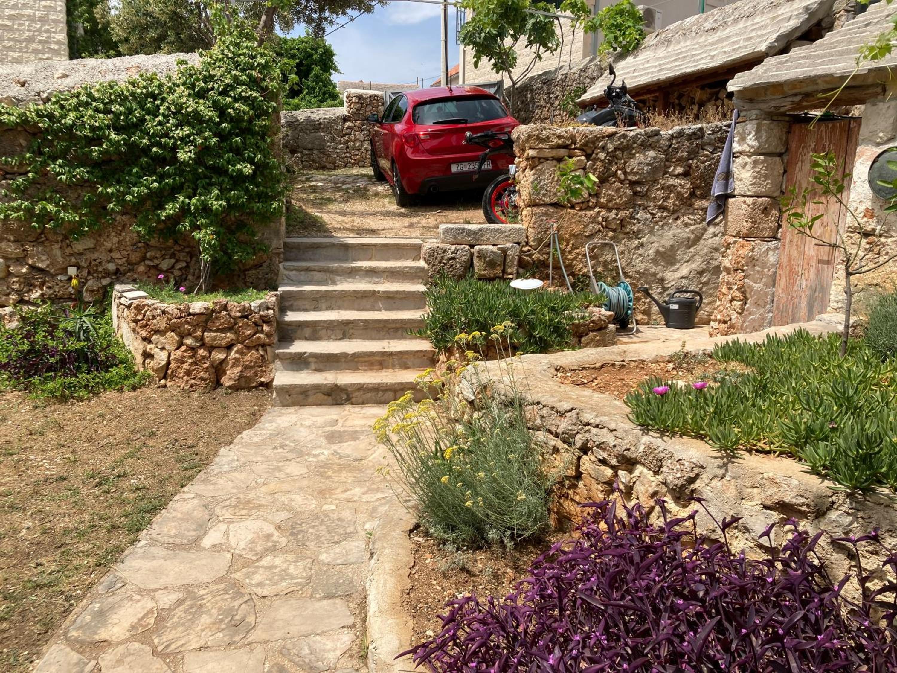 Photo 21