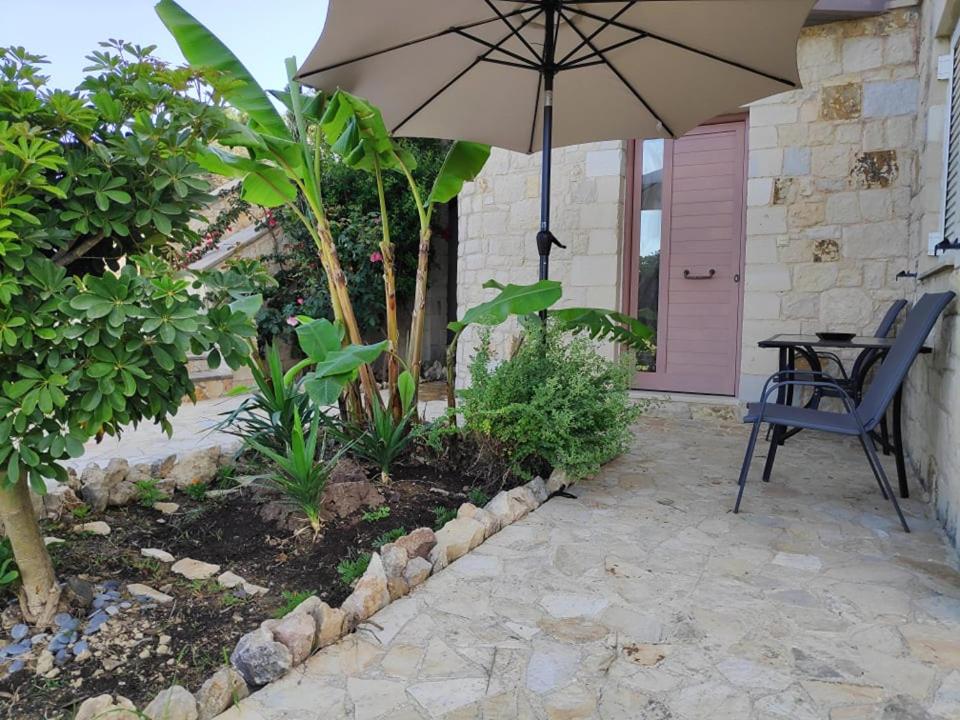 Xenia's Countryside Guesthouse view 4