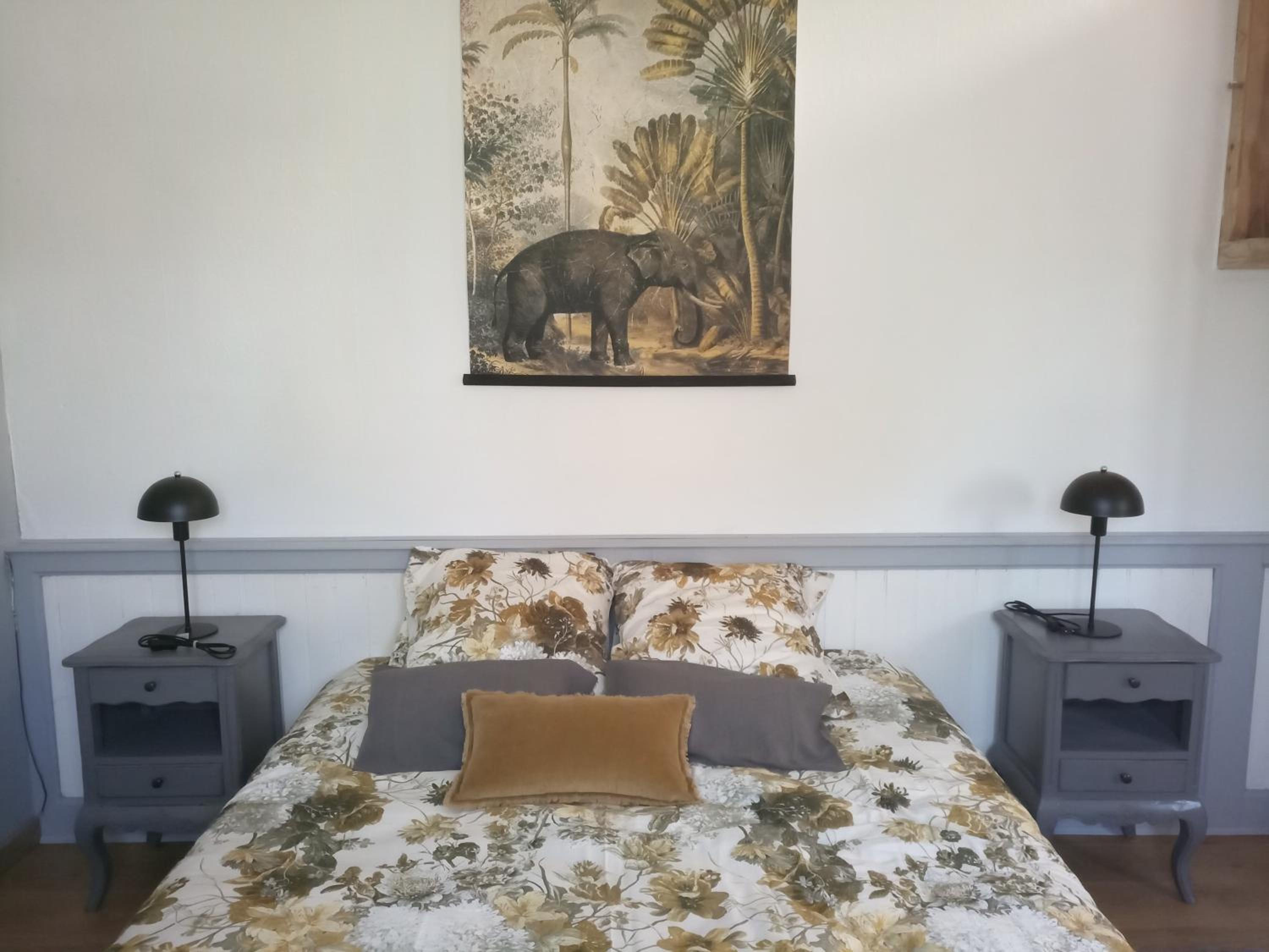 Chambre d'hôtes, Aux Tuileries view 5