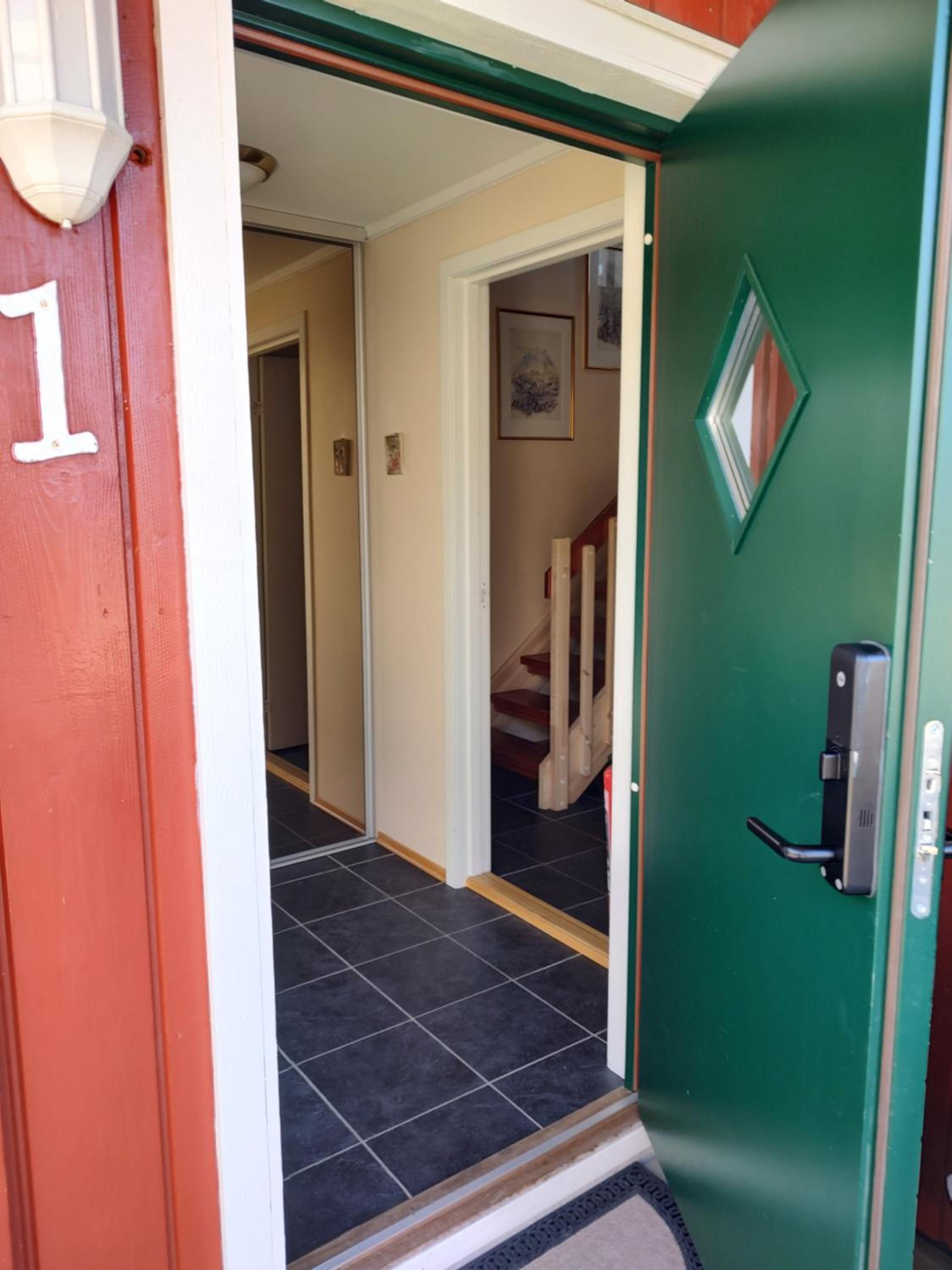 Tjeldsundbrua Overnatting - Sjøhus1