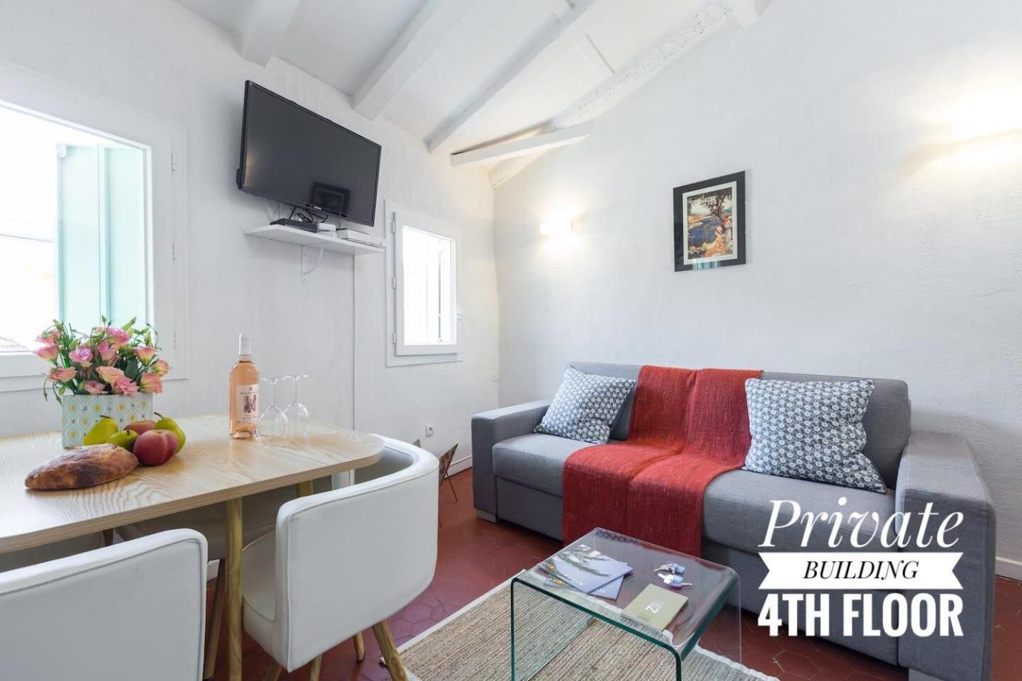 PRIVATE BUILDING, 4 APTS, UNIQUE AT NICE- OLD TOWN view 5