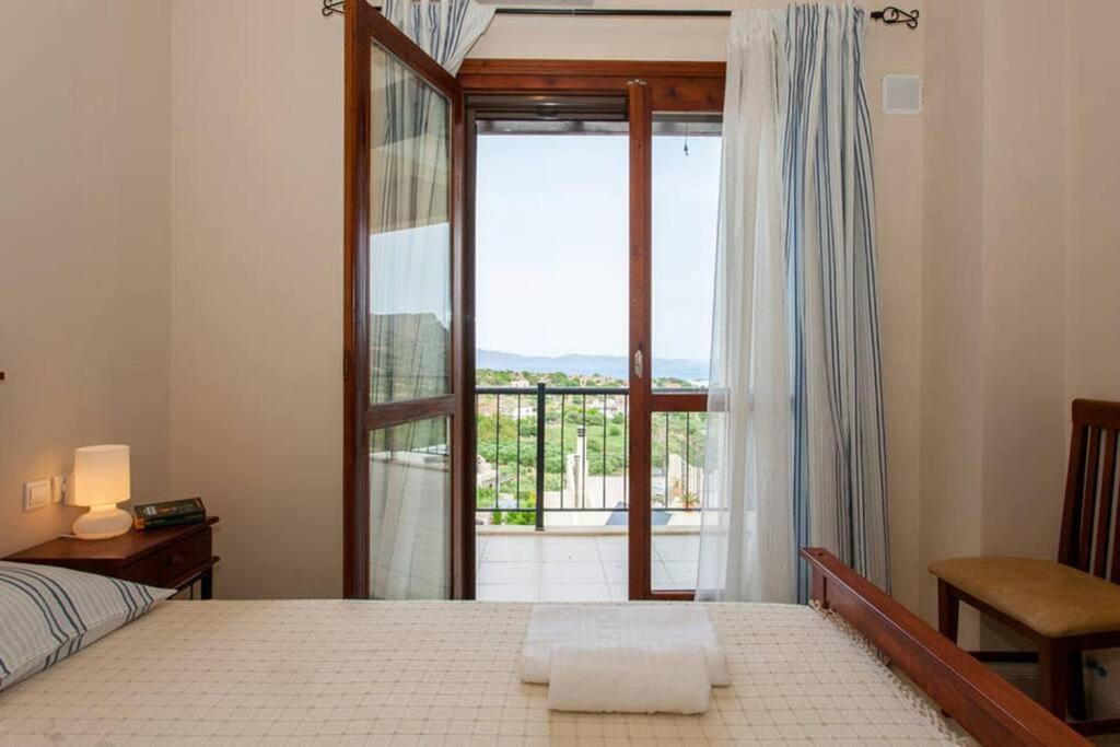 Villa Seashell, Private Pool and Magnficent View view 4
