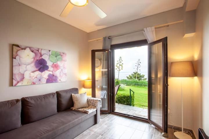 Mola Kaliva Sea View, 100m from the Beach! view 5