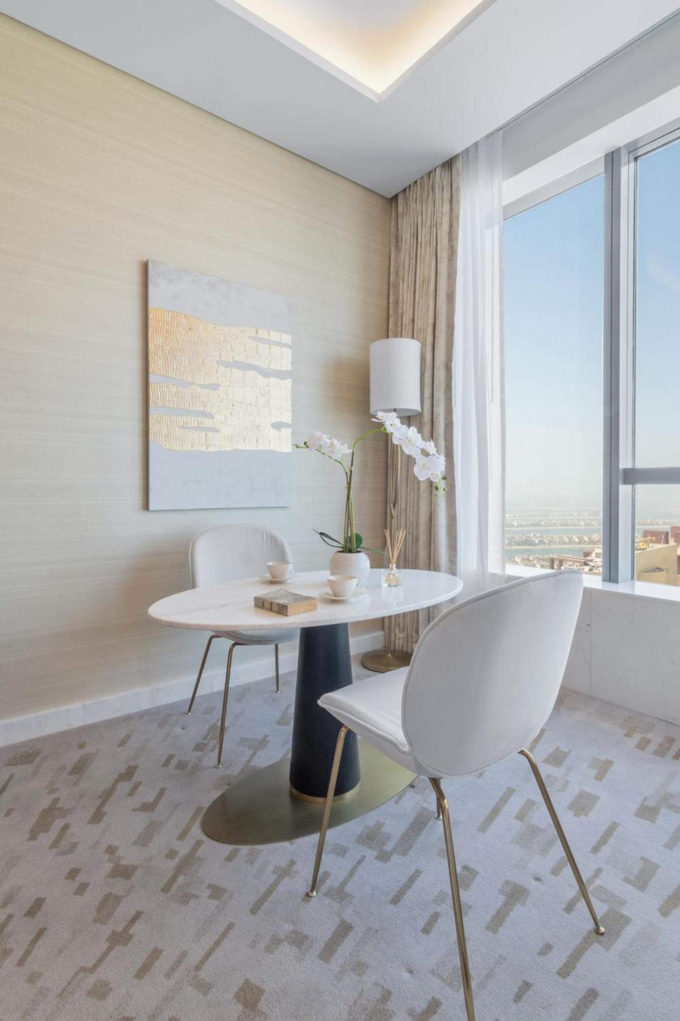The Smart Concierge - Palm tower