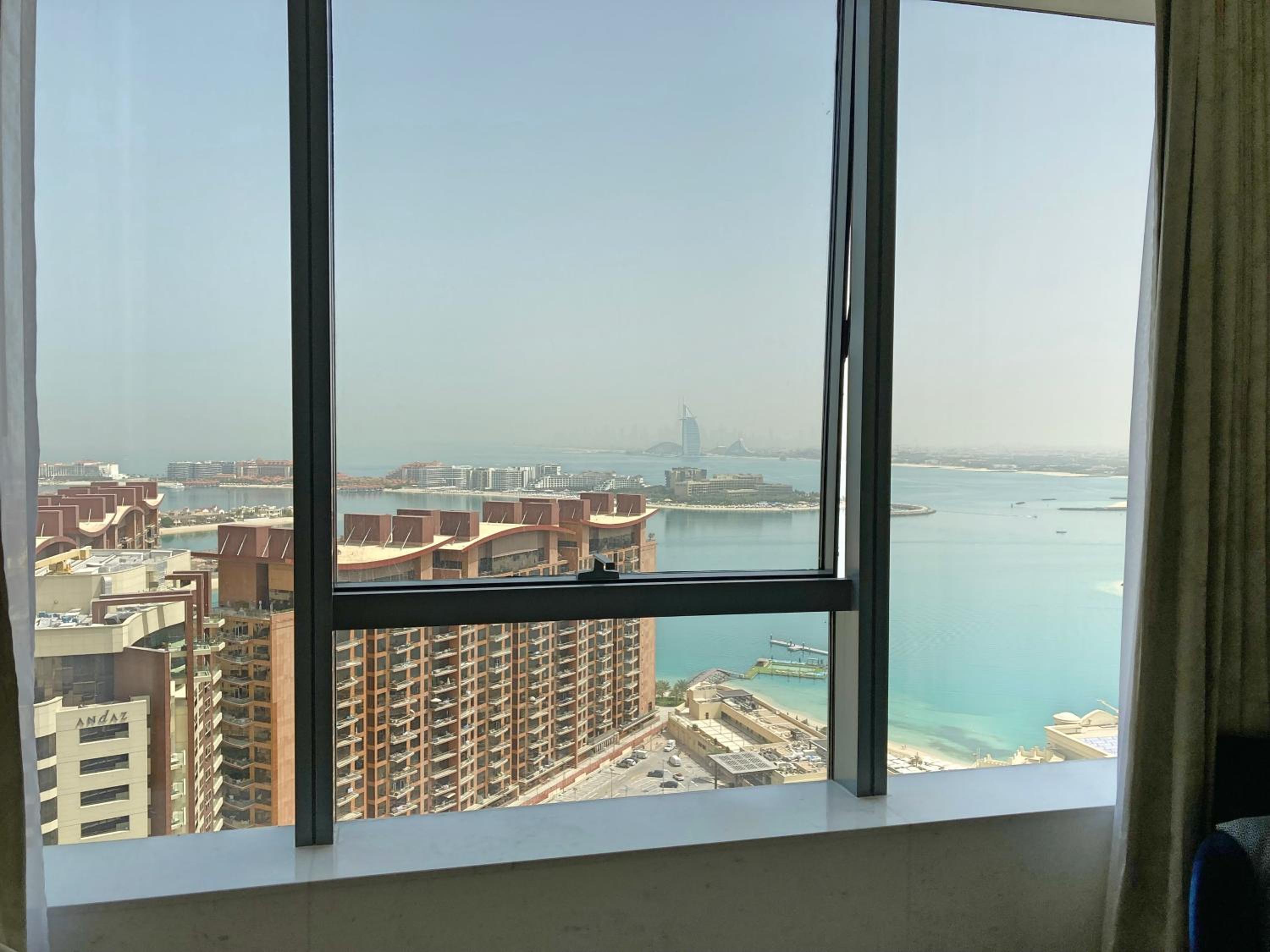The Smart Concierge - Palm tower