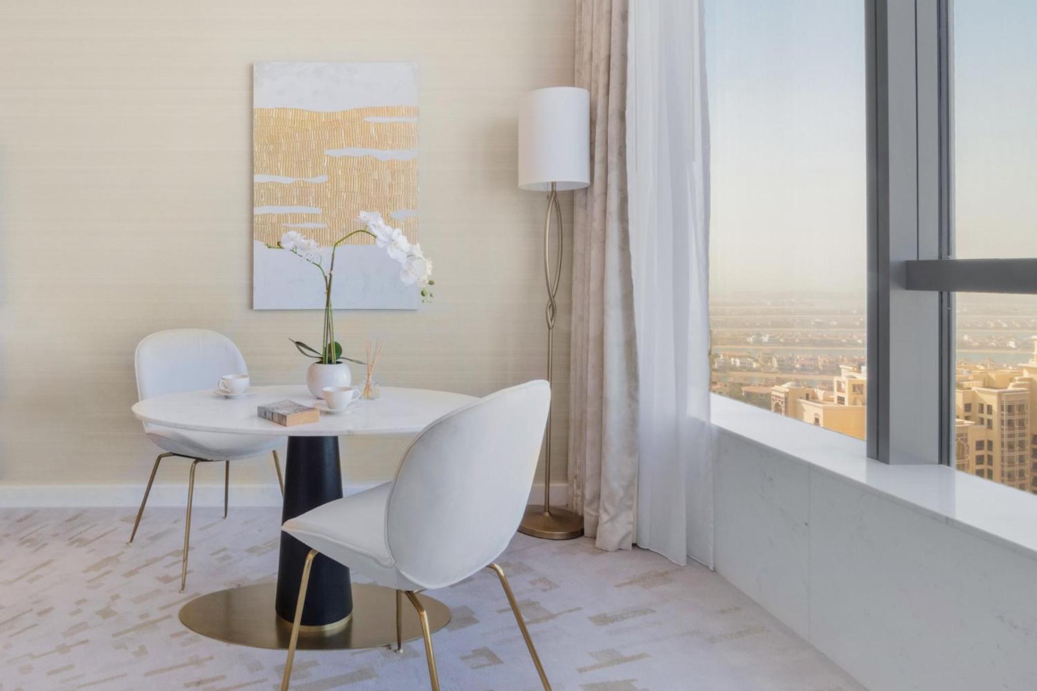 The Smart Concierge - Palm tower