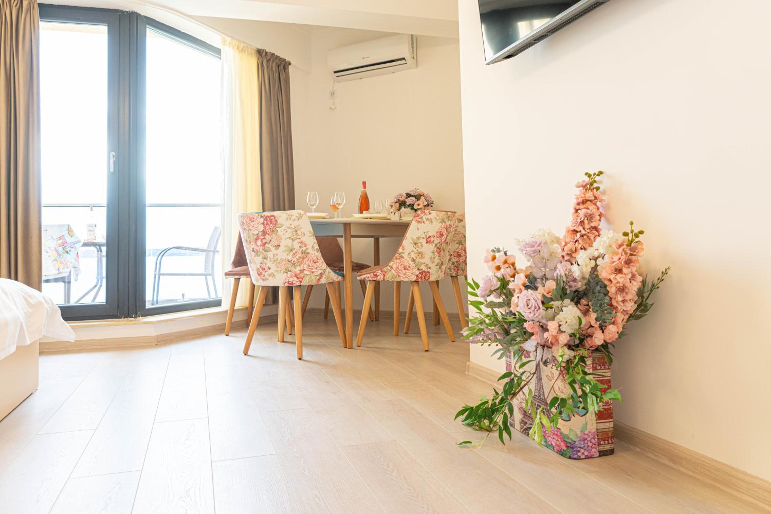 Apartament Le Bonheur Deux Solid Residence Butoaie