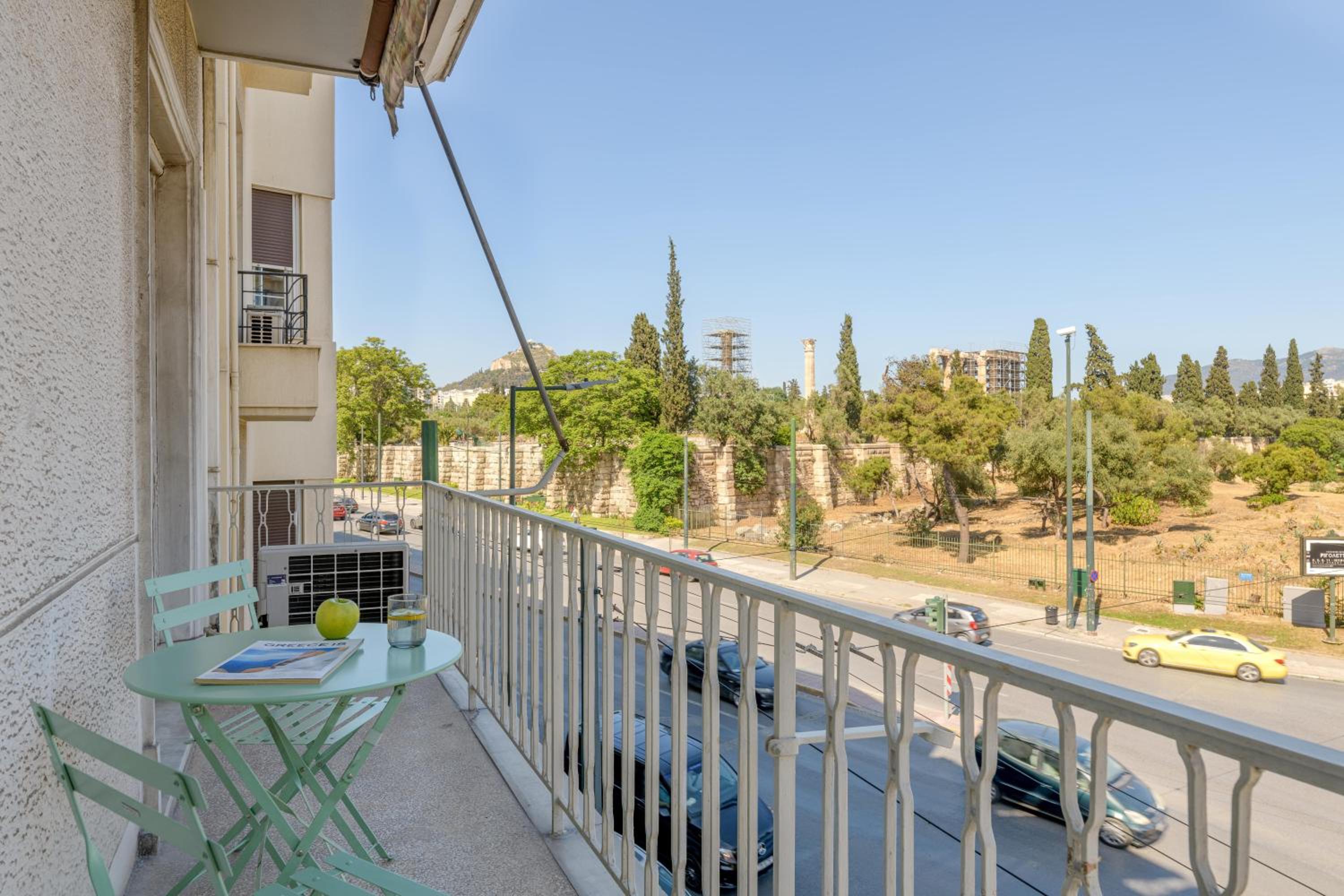 Aura Homes, Classic Apartment in Central Athens photo 3