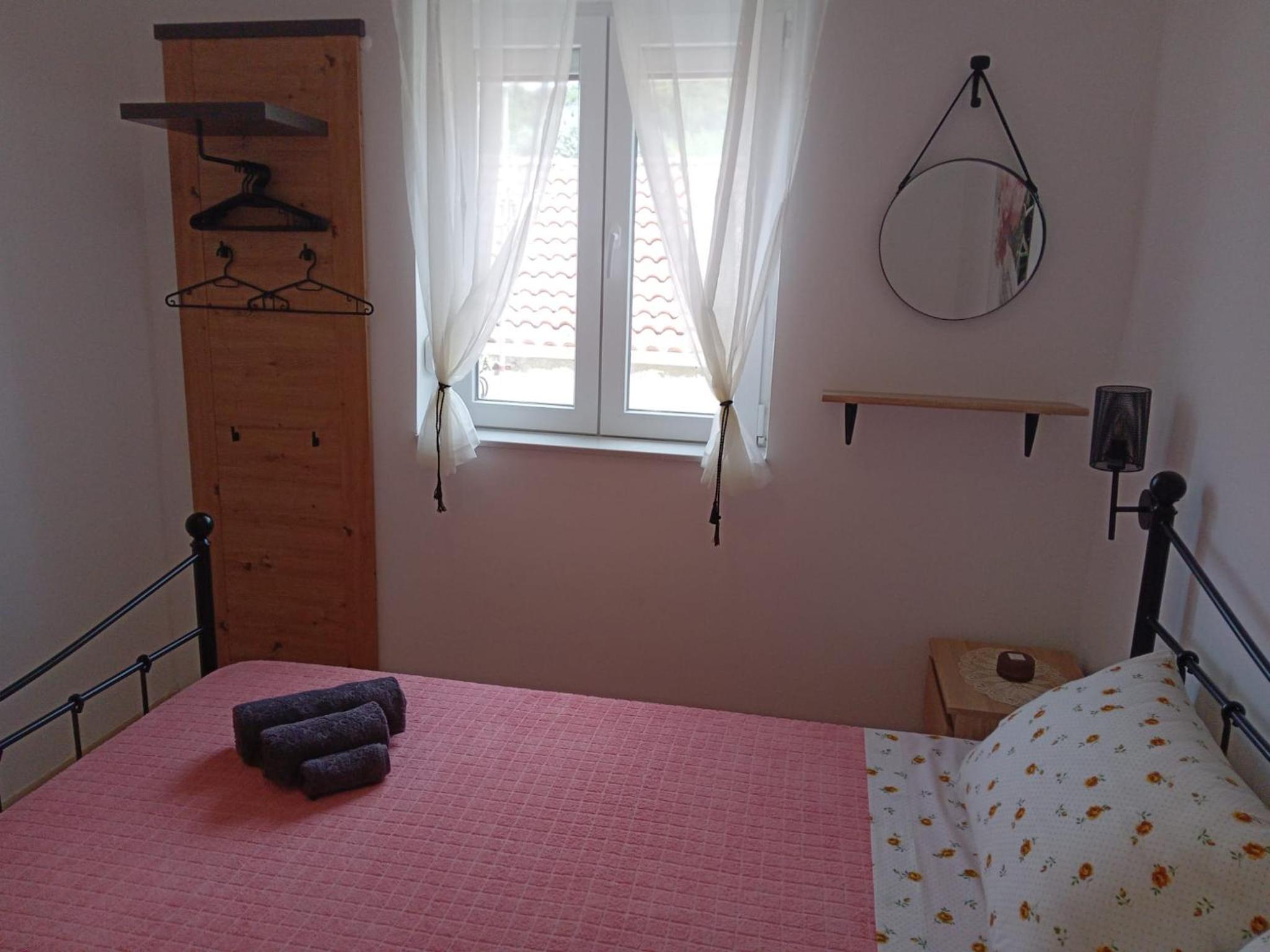 Apartman Kastelanic view 4