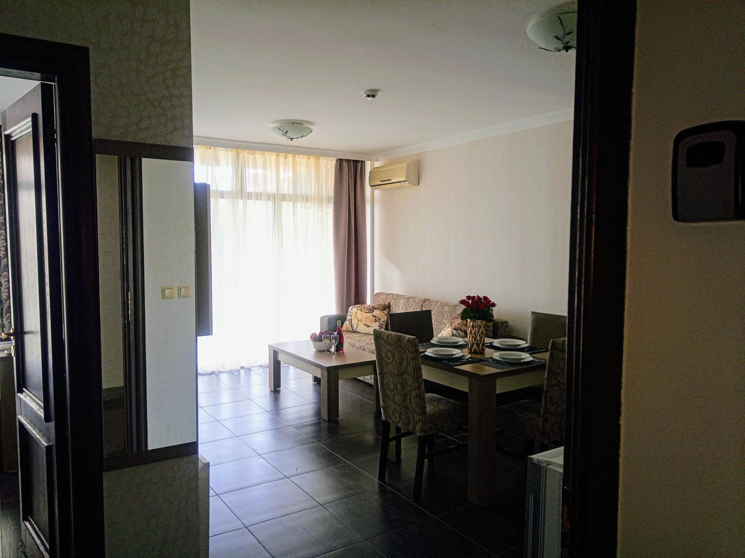 Photo 42
