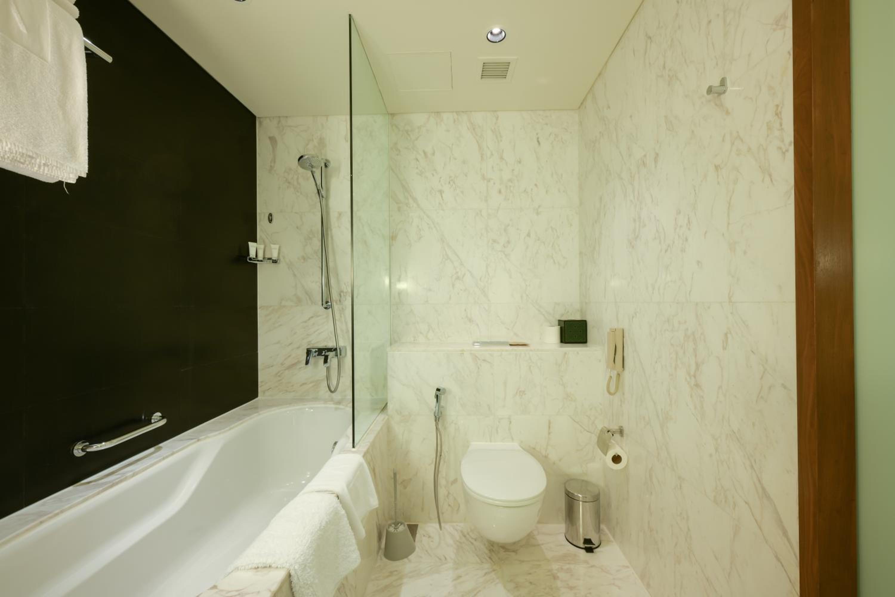 FAHH Stunning 1 BHK at Address Dubai Mall