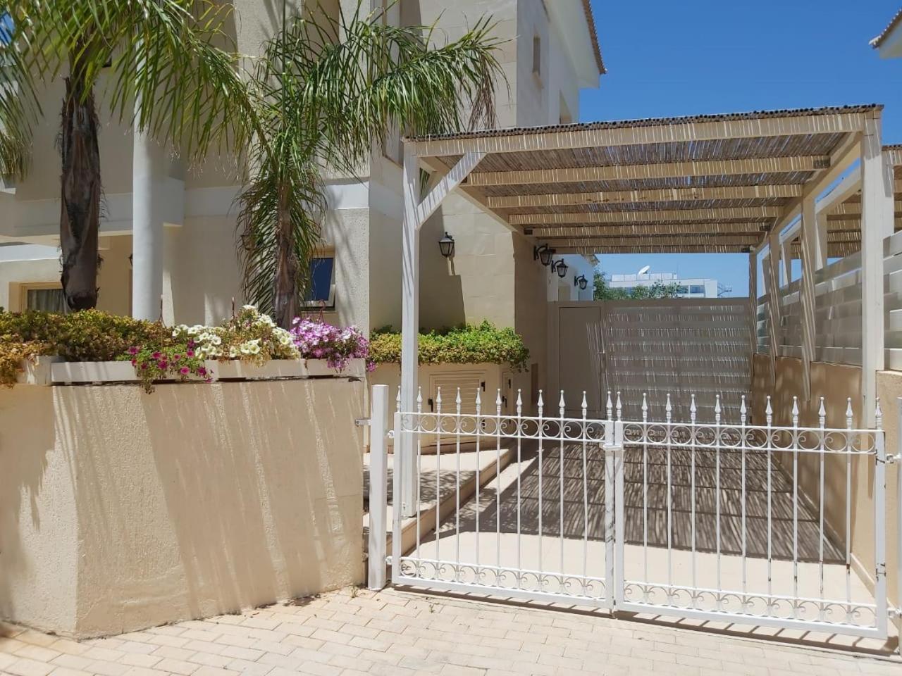 Anthorina Villa 1