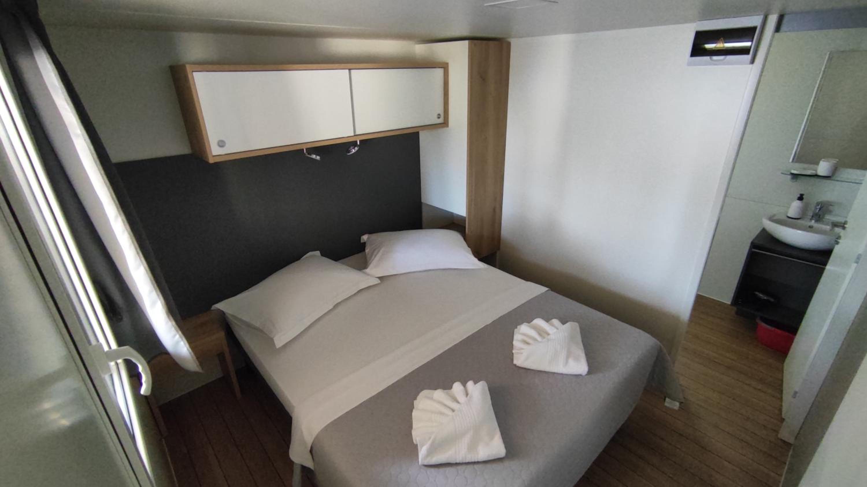 New Adria mobile Home - camp Vala view 5