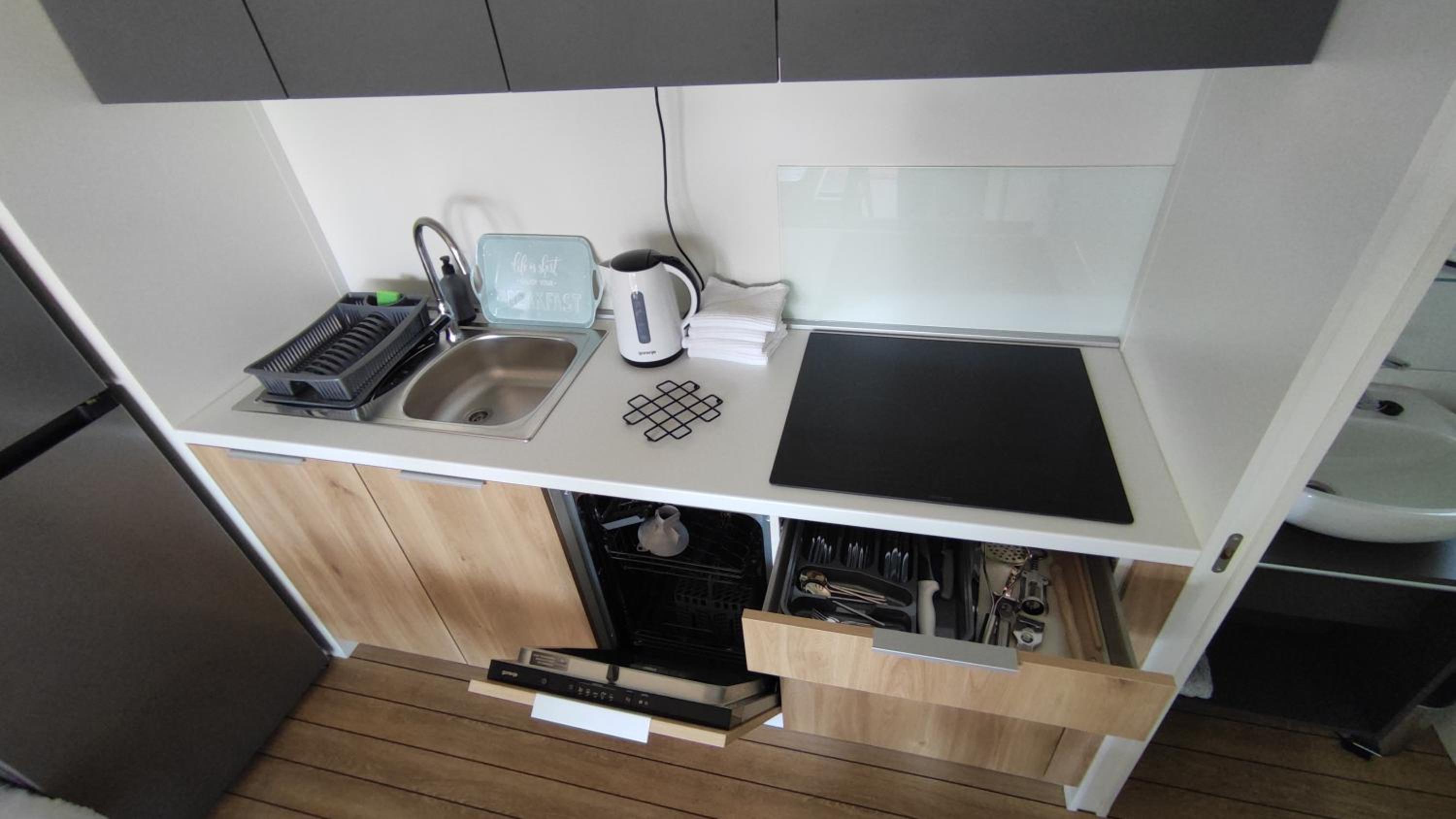 New Adria mobile Home - camp Vala